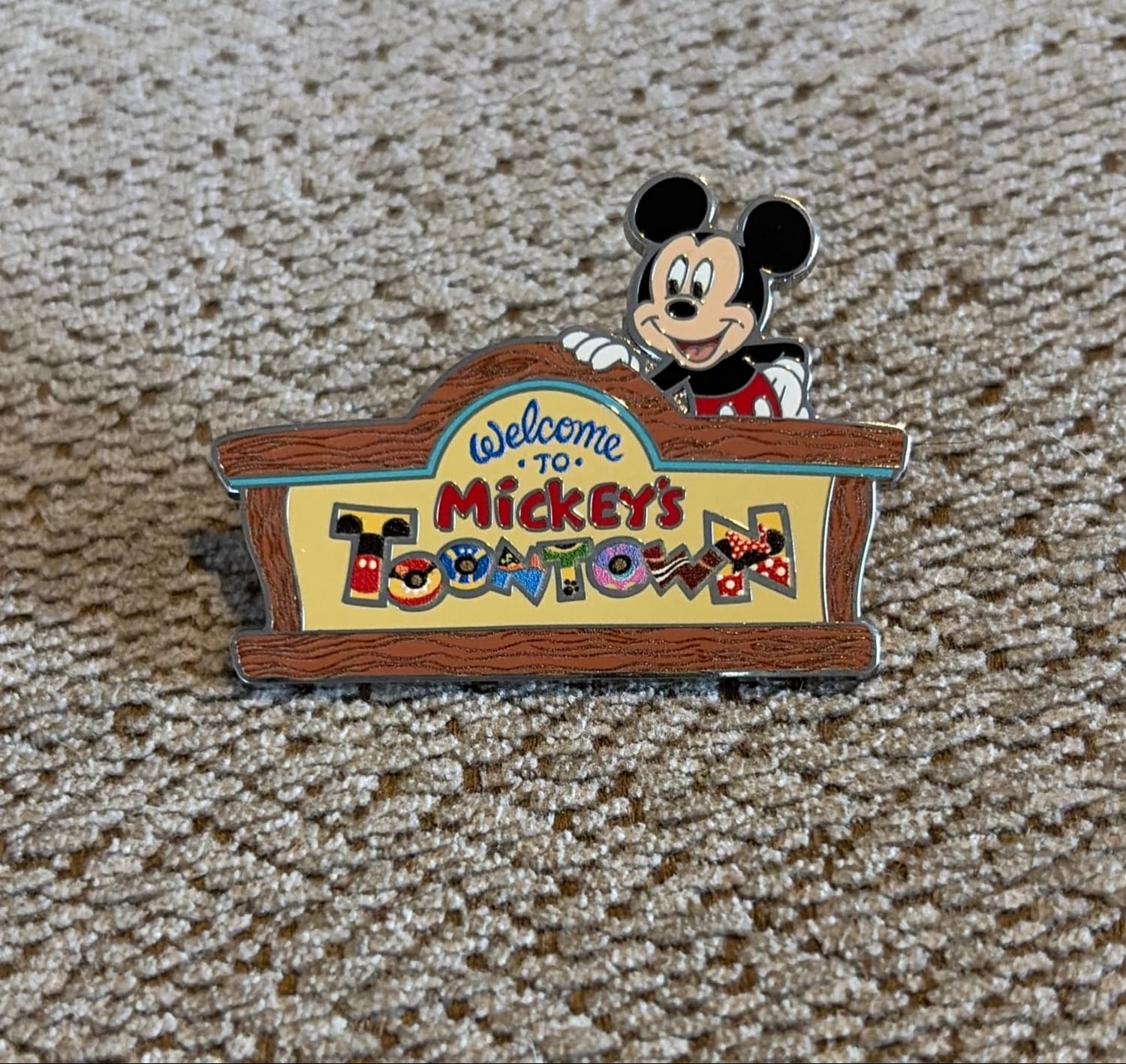 Mickey's Toontown - Toontown Welcome Sign