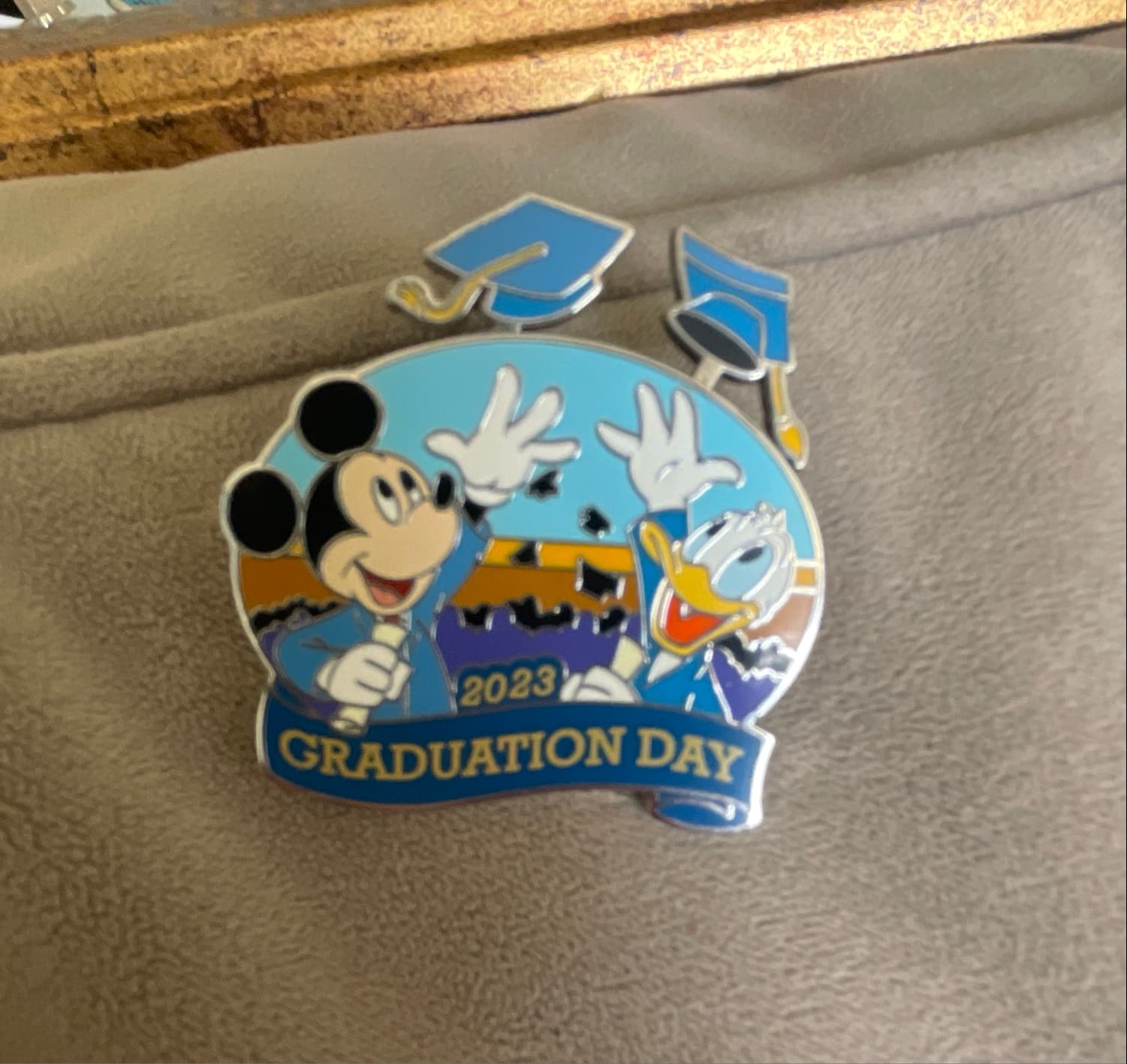 Disney Store Mickey and Donald Graduation Day 2023 Limited Release Pin