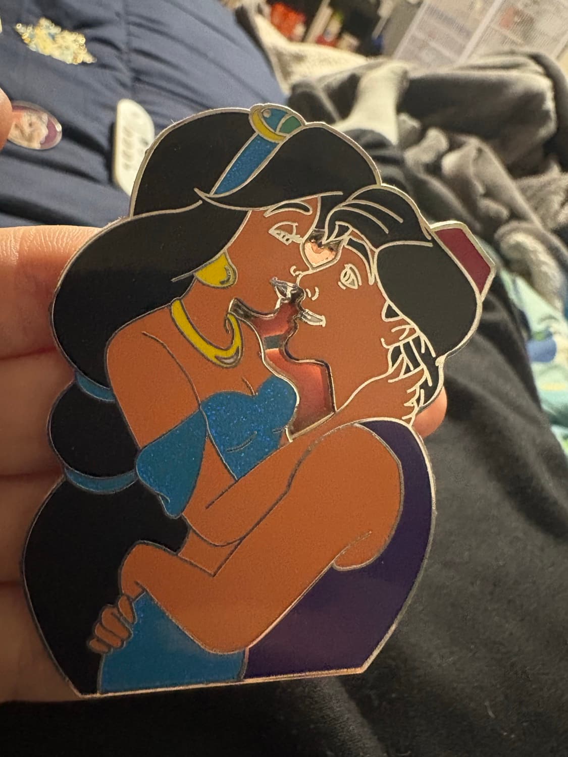 Aladdin and jasmine fantasy pin