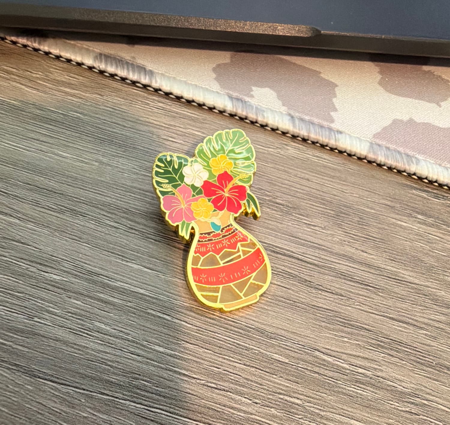 Moana Princess Flower Vase Stained Glass Pin