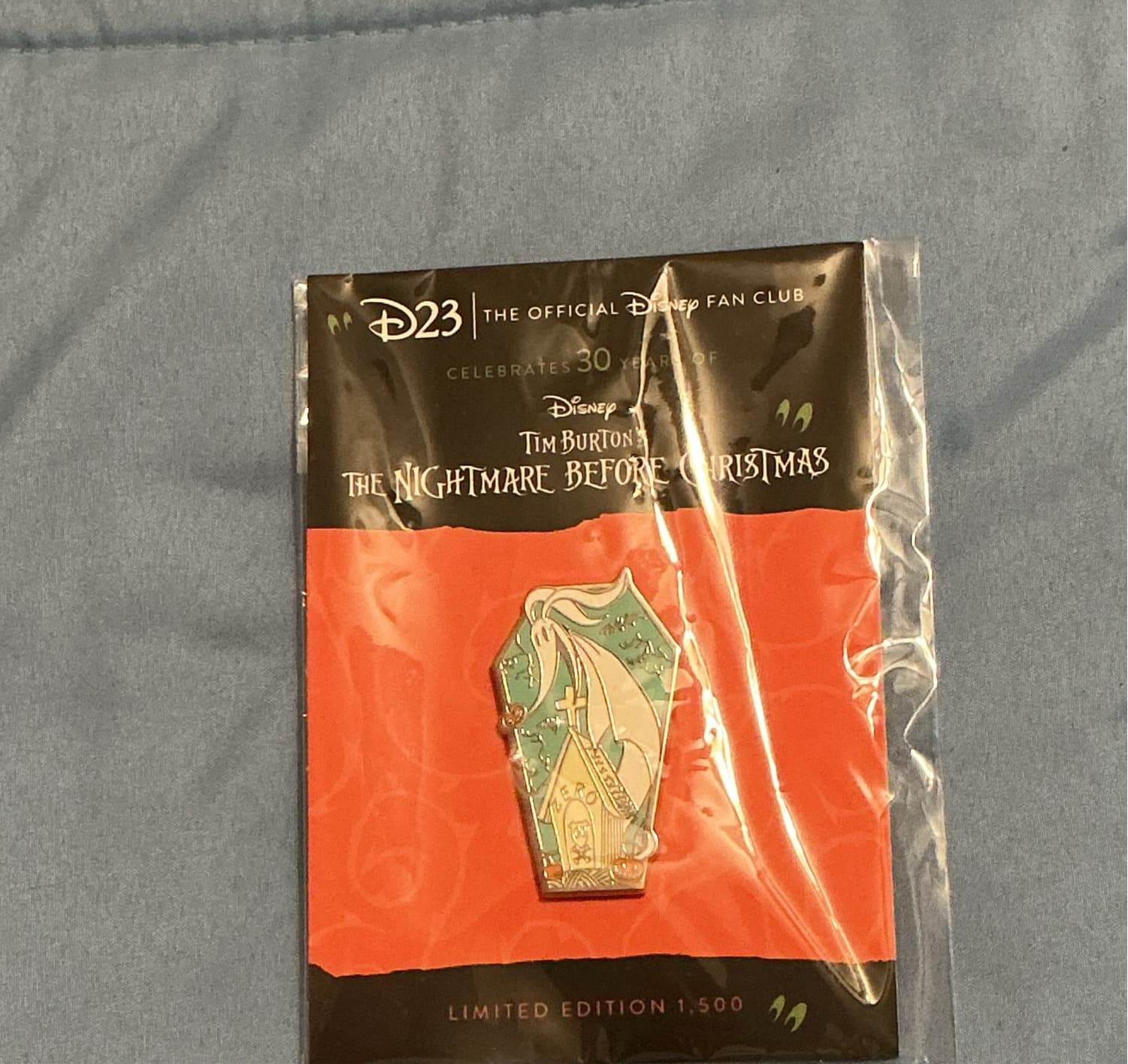 D23-Exclusive The Nightmare Before Christmas 30th Anniversary Zero Pin front