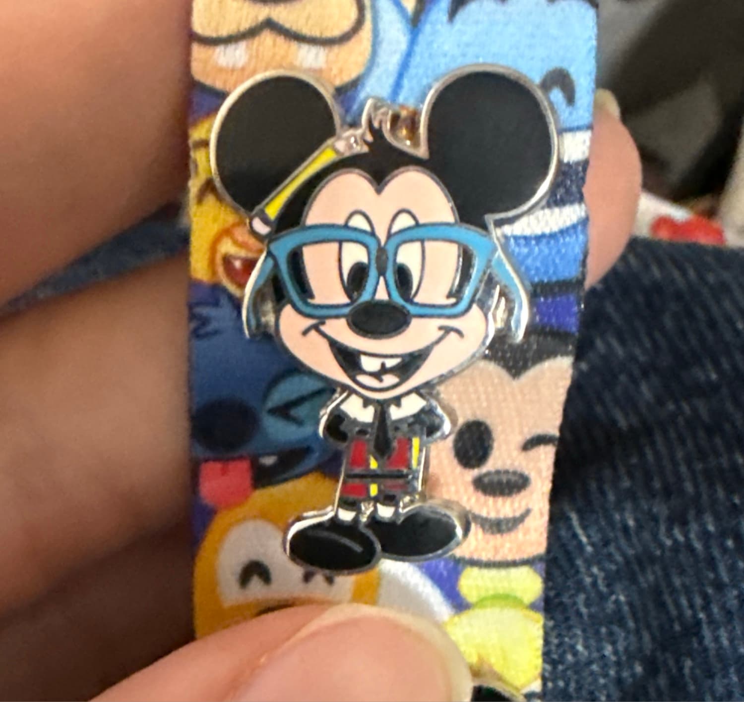 Mickey Mouse Nerd Glasses Pin front