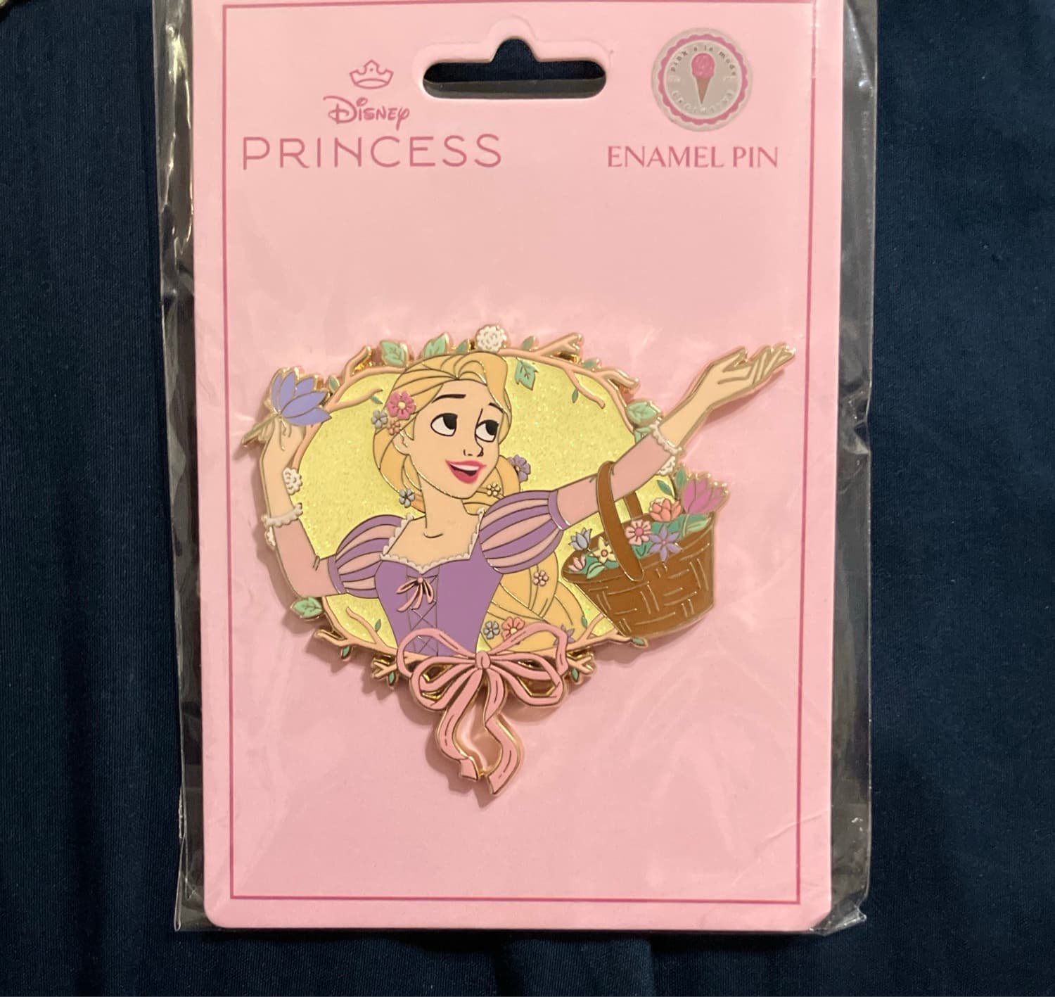 Tangled - Rapunzel Portrait Pin