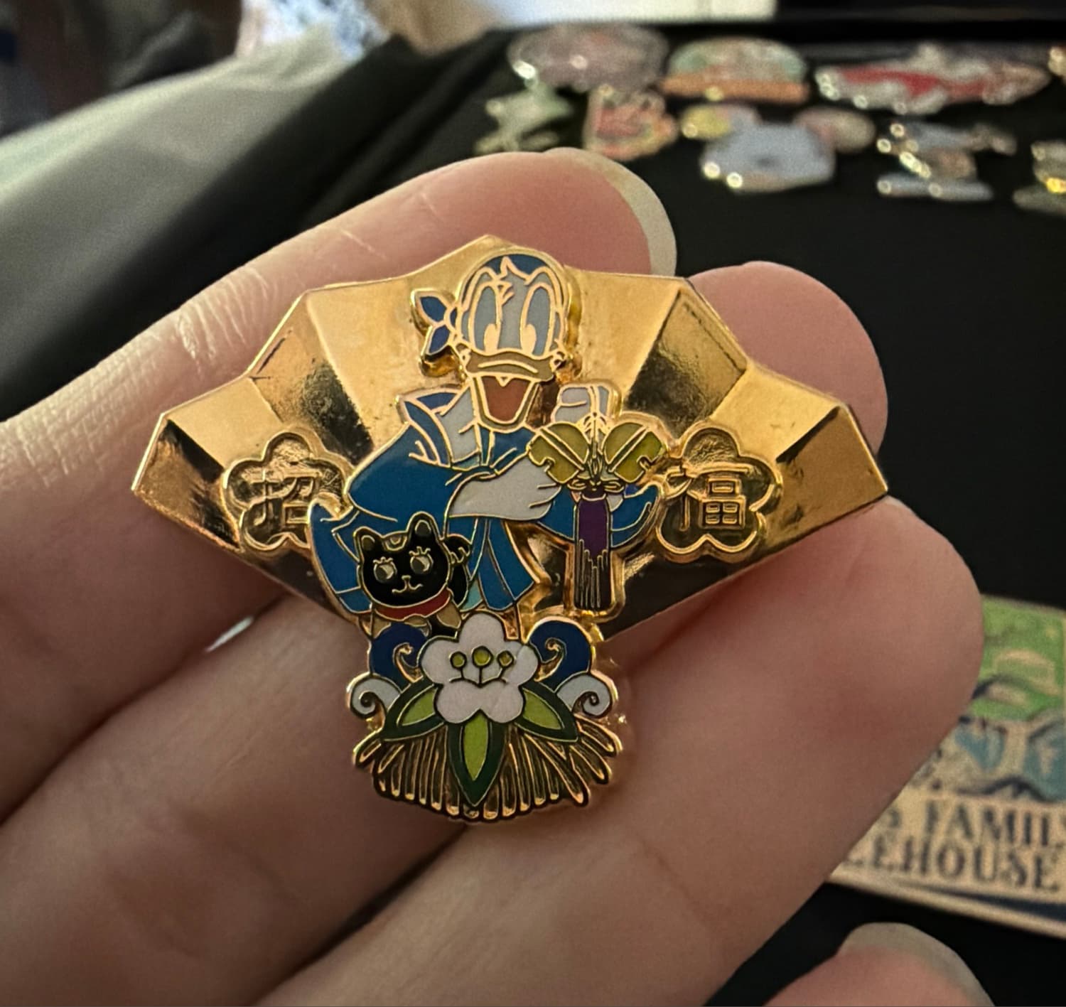 Donald Duck Gold Japanese Fan