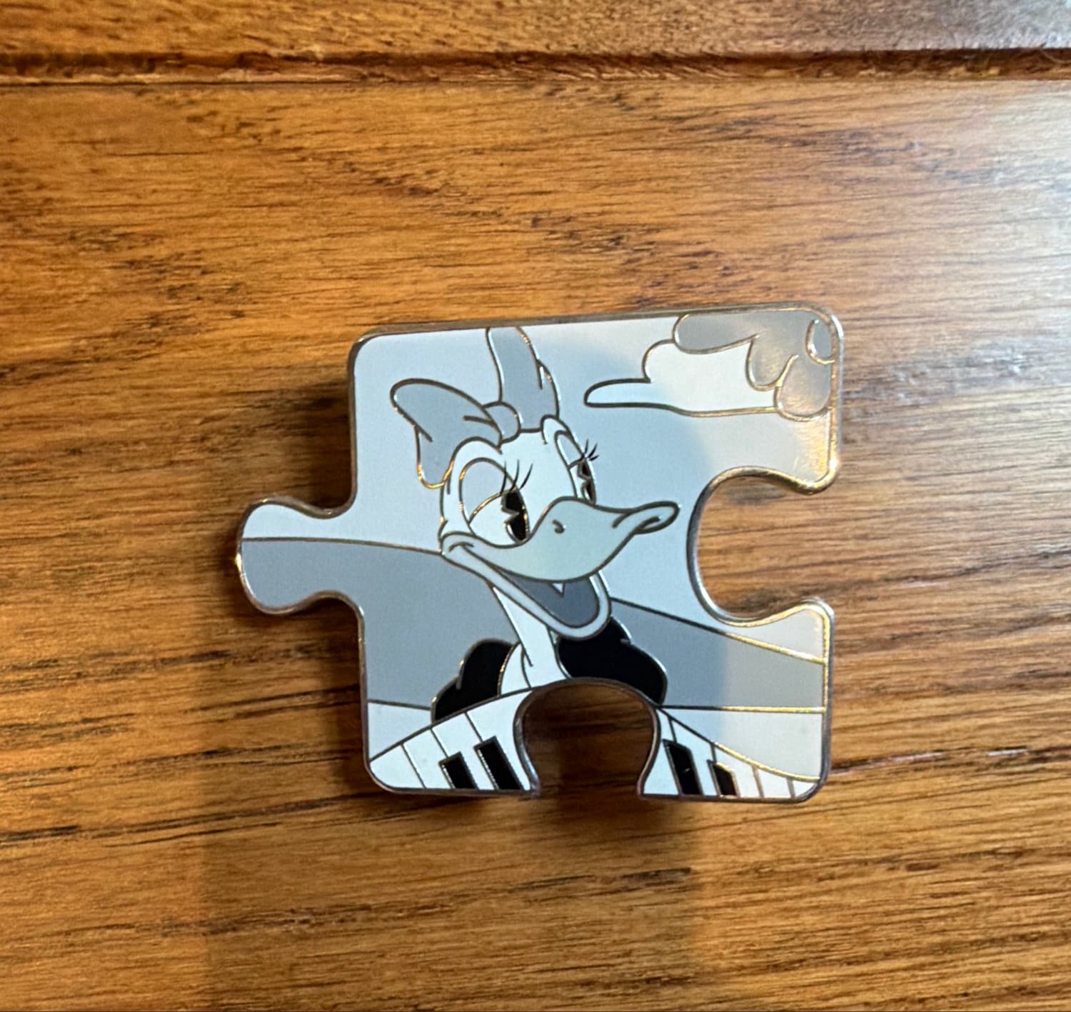 Daisy Duck Character Connection Mystery Puzzle Pin front