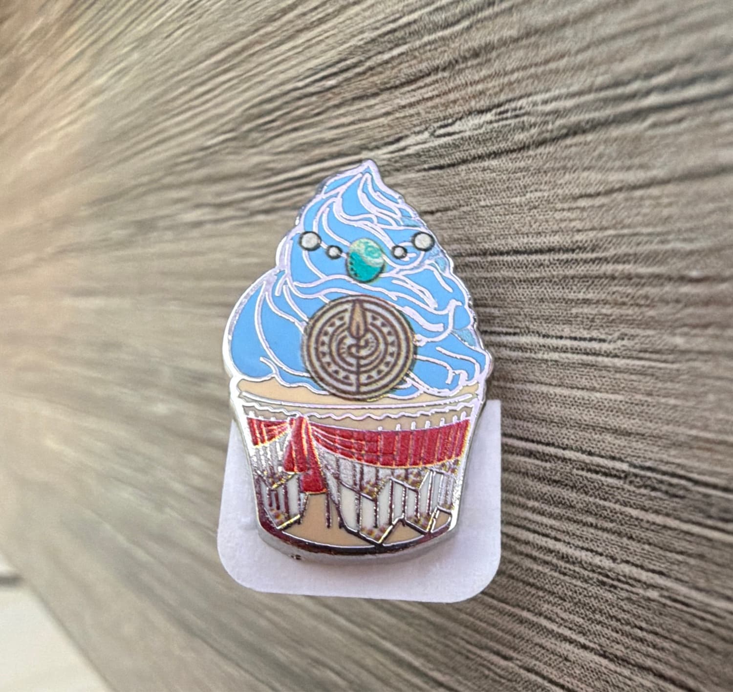 Moana Micro Cupcake Pin
