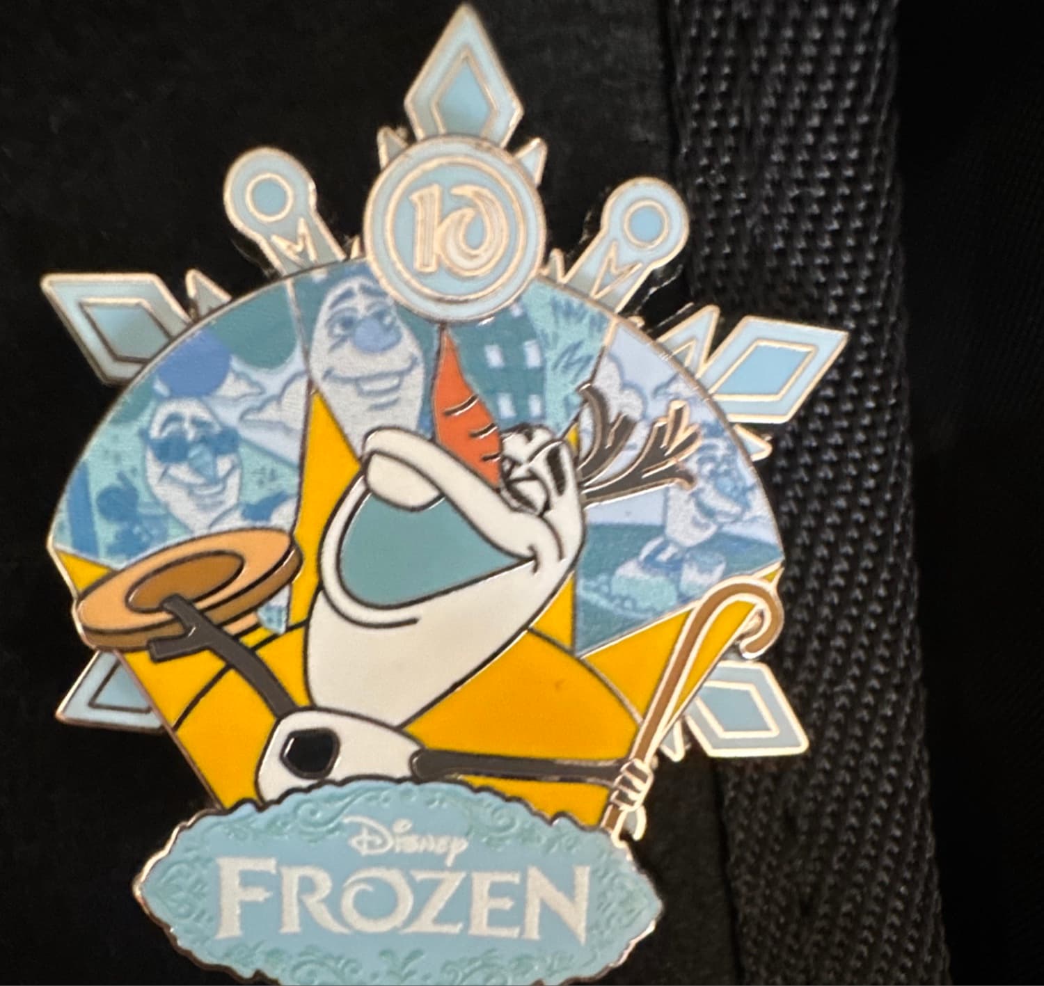 Olaf - Frozen 10th Anniversary "In Summer" Pin