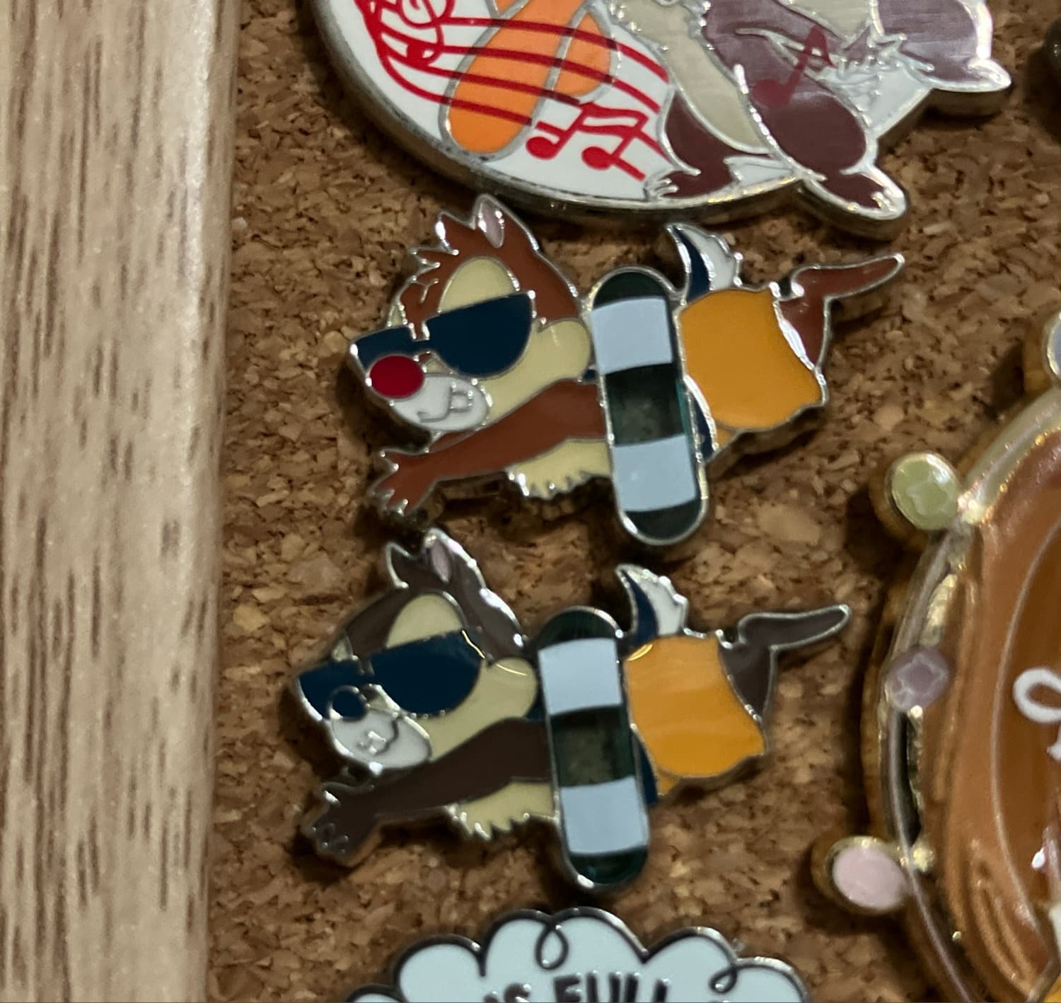 Tokyo Disney Resort Chip And Dale Mickey Mouse 3 Pin Set SuiSui Summer Beach