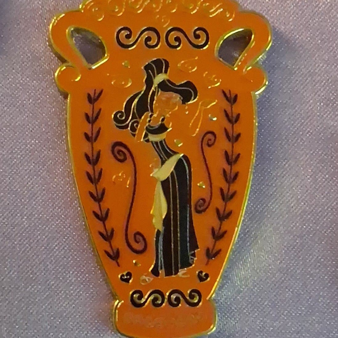 Megara - Hercules Character Vases Blind Box - Loungefly Disney Pin front