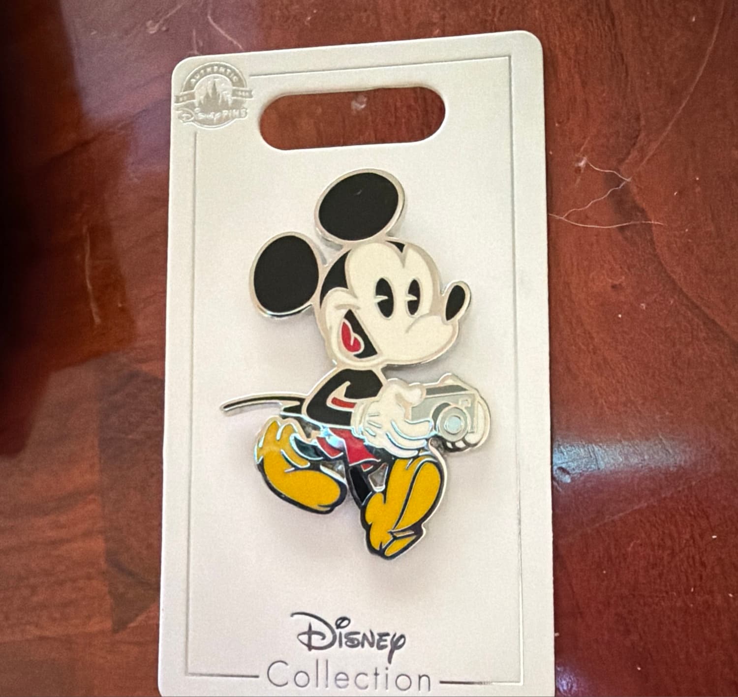 Disney Parks Classic Mickey Mouse Holding Vintage Camera Pin