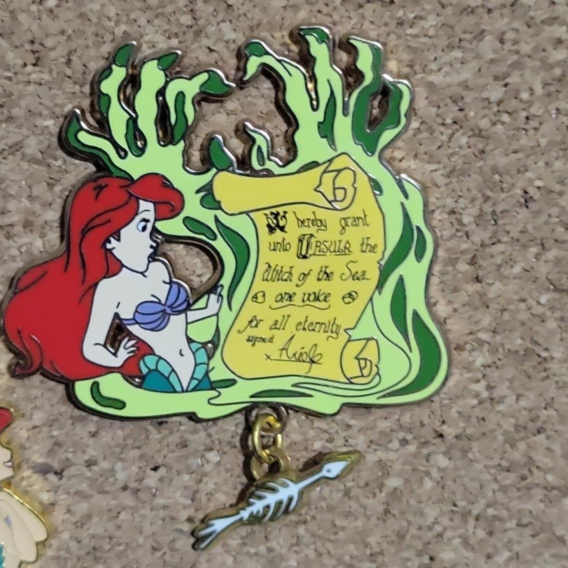Ariel Contract Dangle