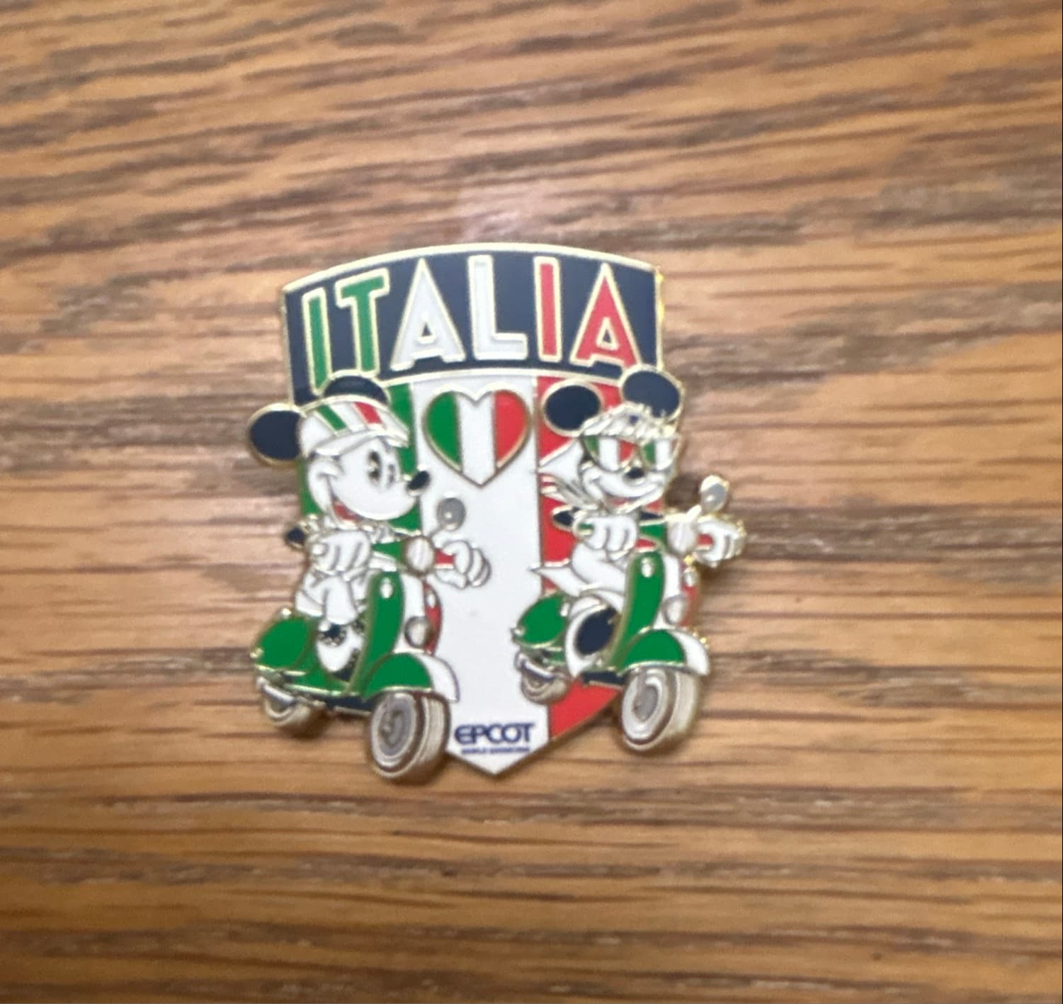 Disney Parks Epcot World Showcase Italy Mickey Minnie Scooter Italia Pin