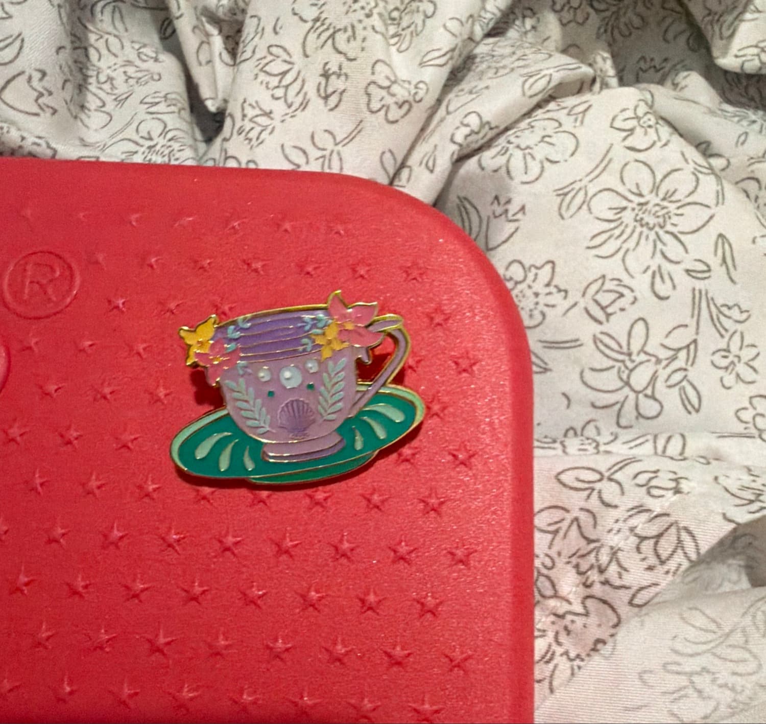 Ariel Teacup - Loungefly Disney Princess Teacups Blind Box Enamel Pin