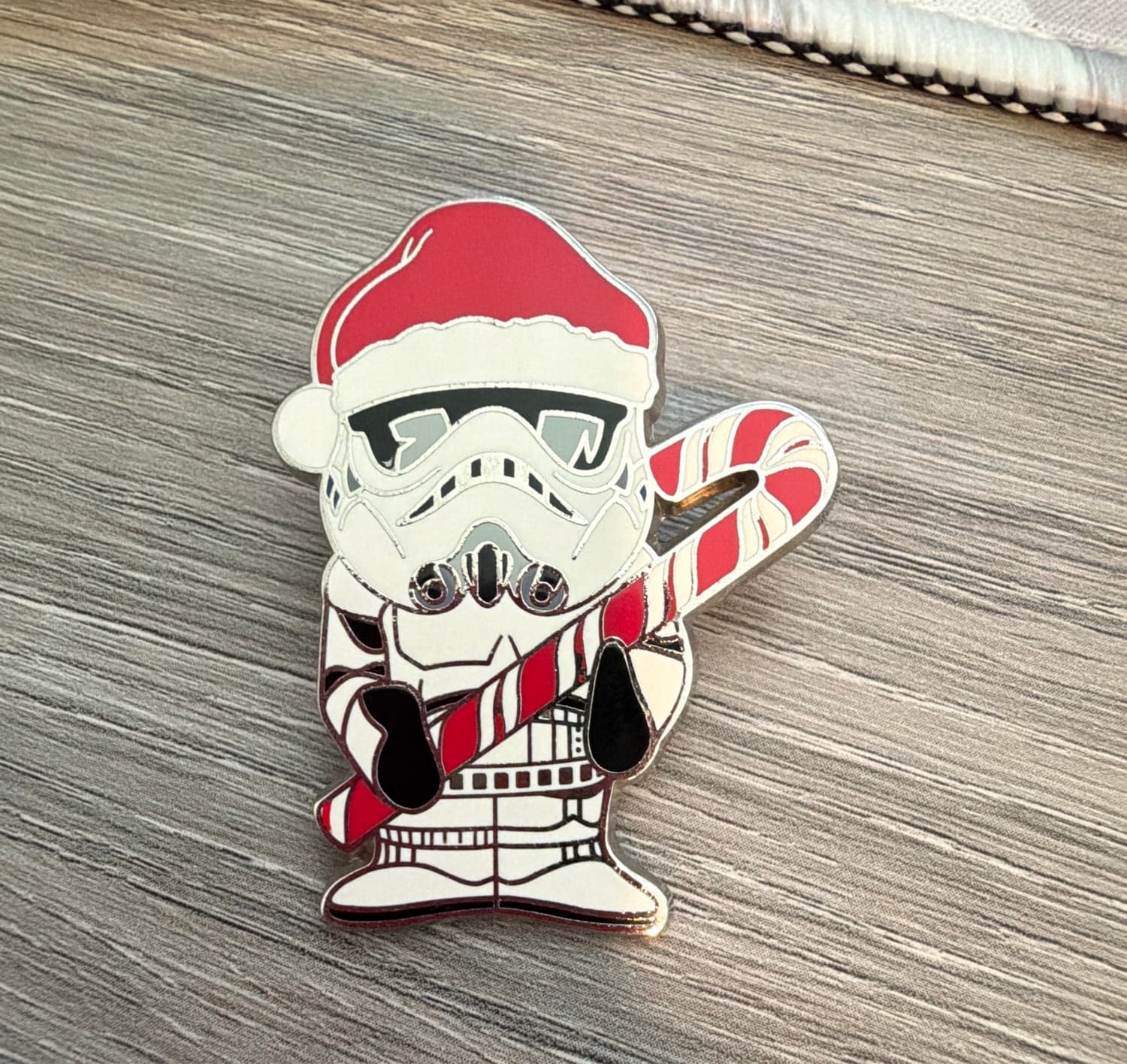 Disney Star Wars Christmas Holiday Santa Stormtrooper Holding Candy Cane Pin