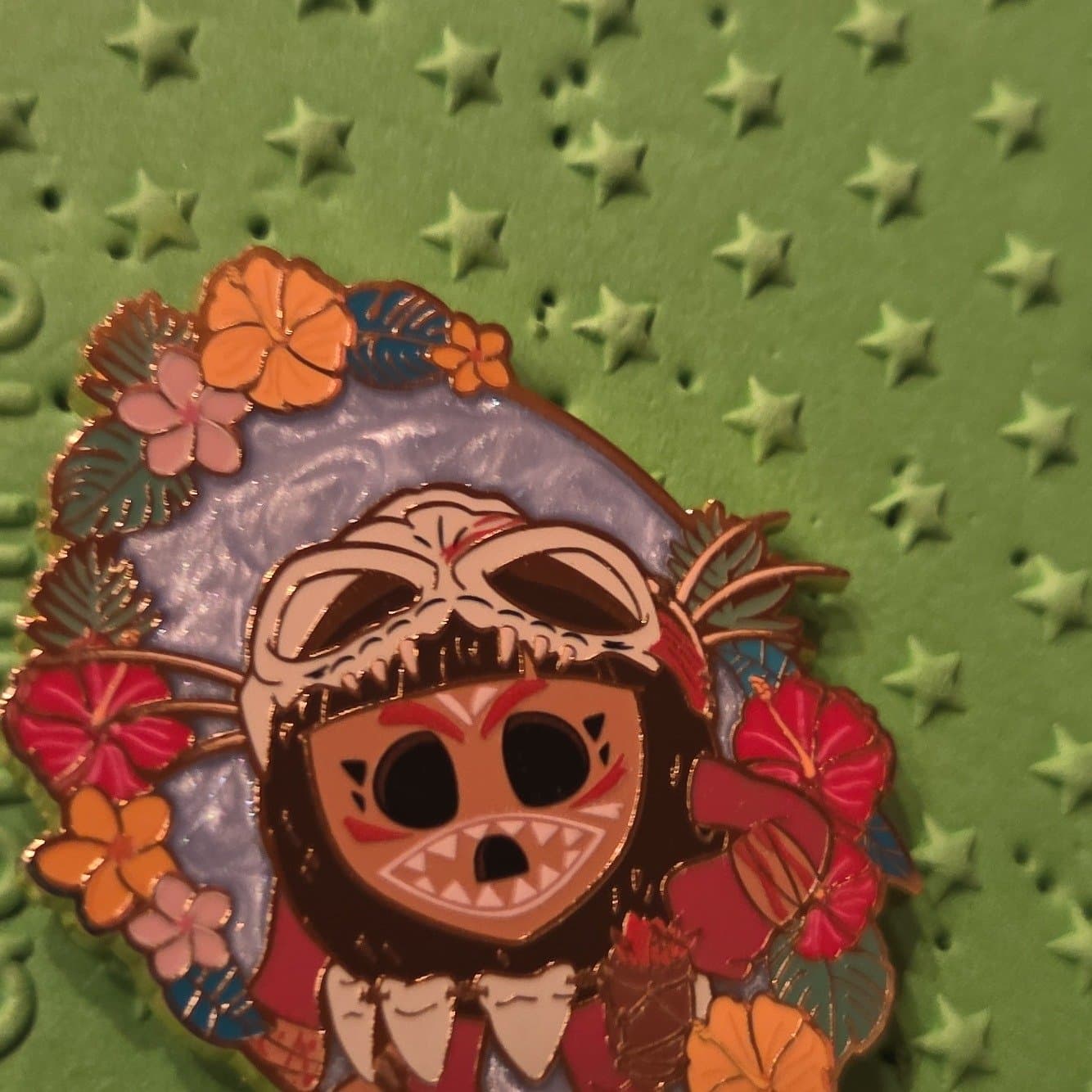 Loungefly Disney Moana Floral Blind Box Enamel Pin - Te Kā