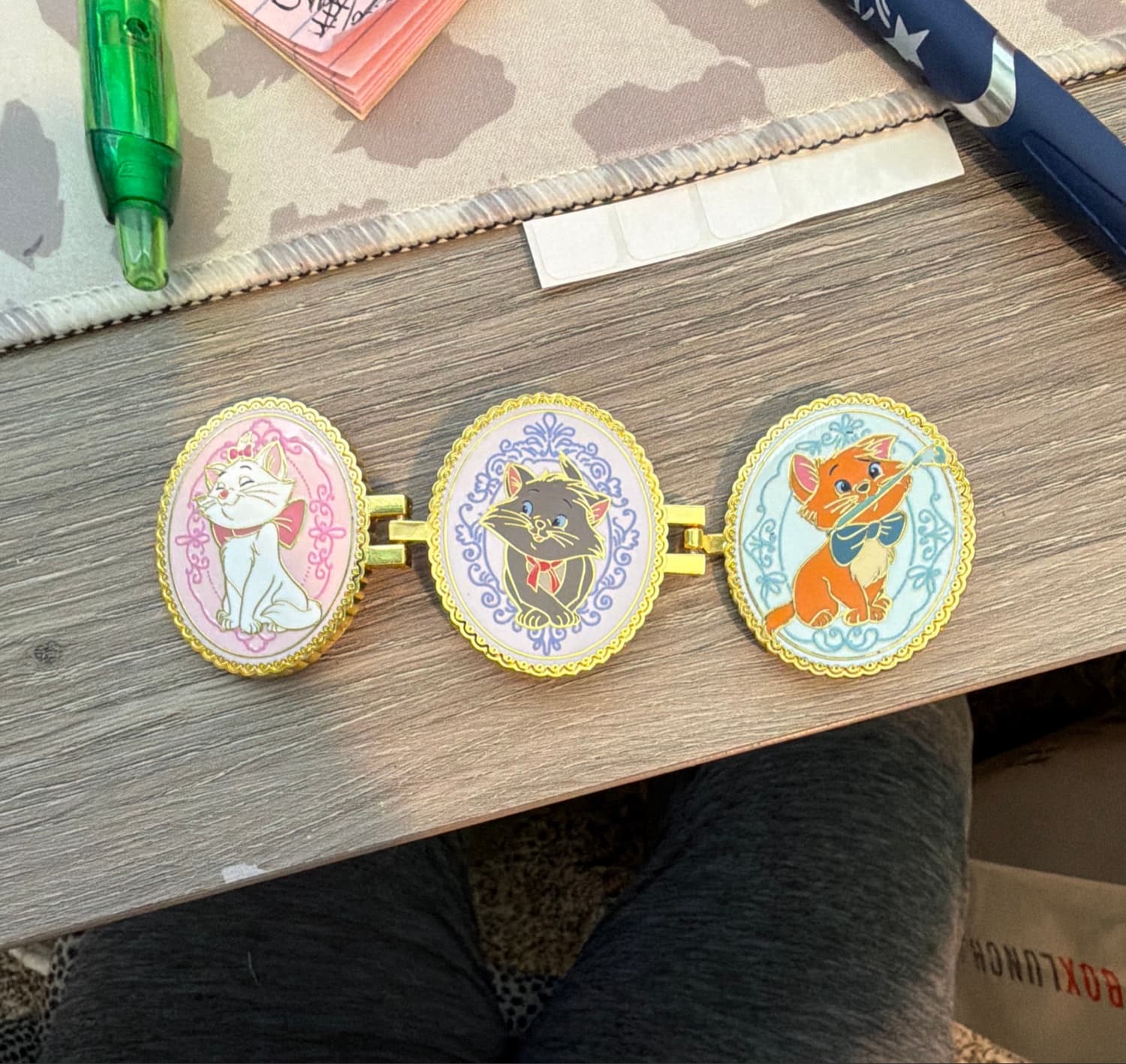 Disney The Aristocats Kittens Frame Hinged Enamel Pin