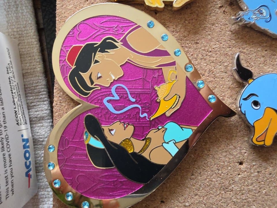 WDI MOG Jasmine Aladdin Valentines Day Pin LE 300