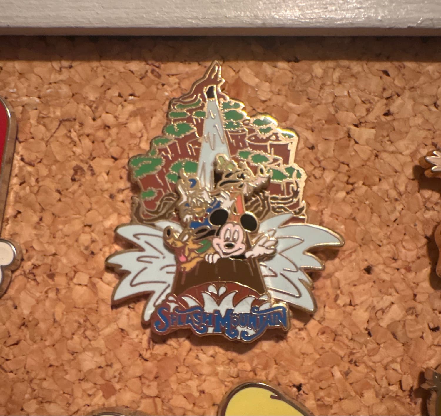 Mickey, Donald, Goofy and Pluto in Log Slider (Logo without Wood) front