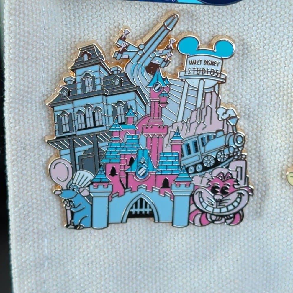 Remy, Cheshire Cat - D23 - Disneyland Paris - Star Wars - Castle - Disney Parks Around the World