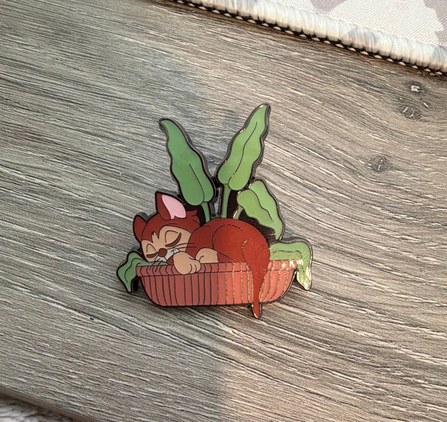 Dinah - Disney Cats in Planters - Mystery Pin