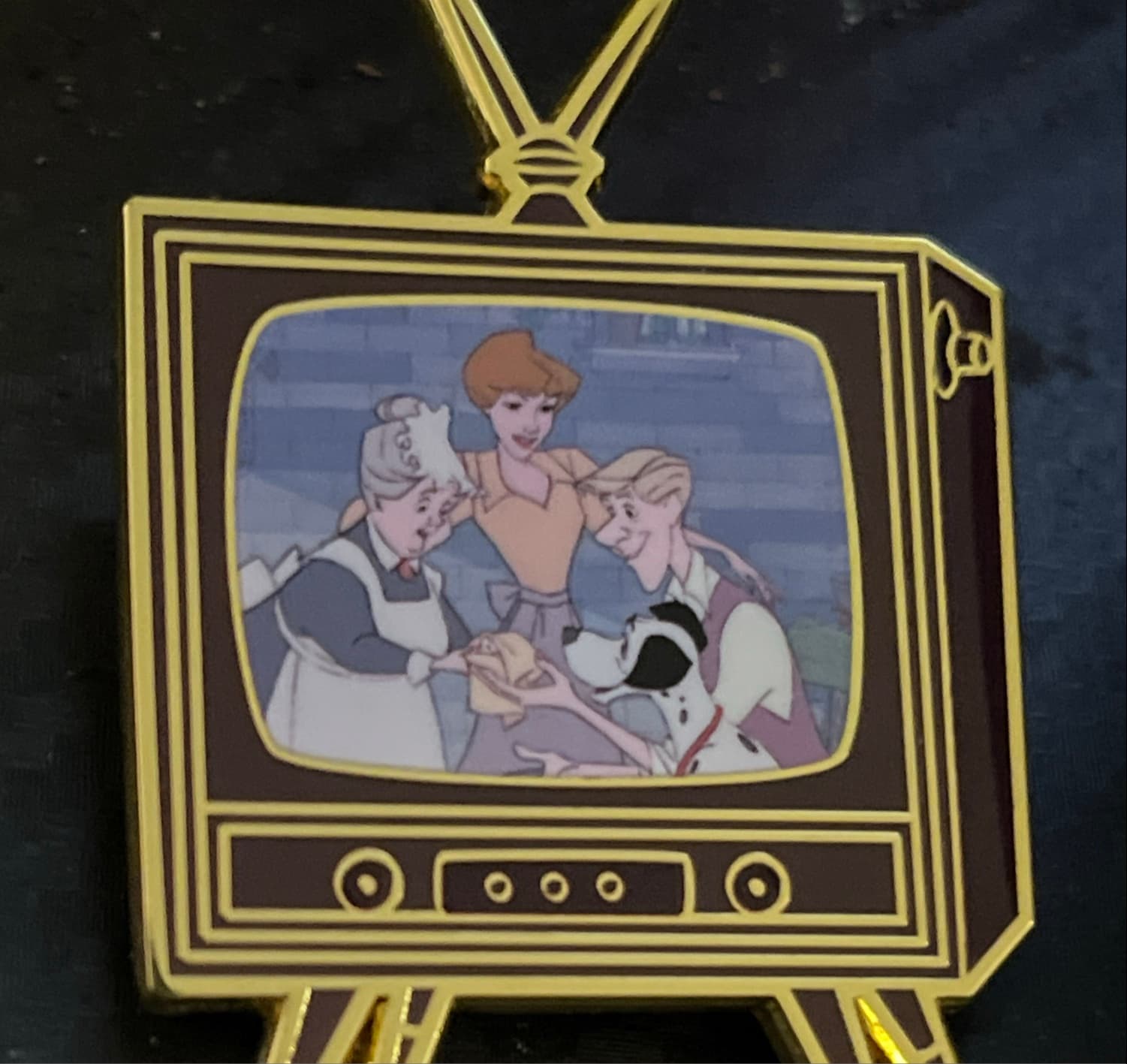 Disney 101 Dalmatians TV Scene - Anita, Roger, Nanny & Puppy front