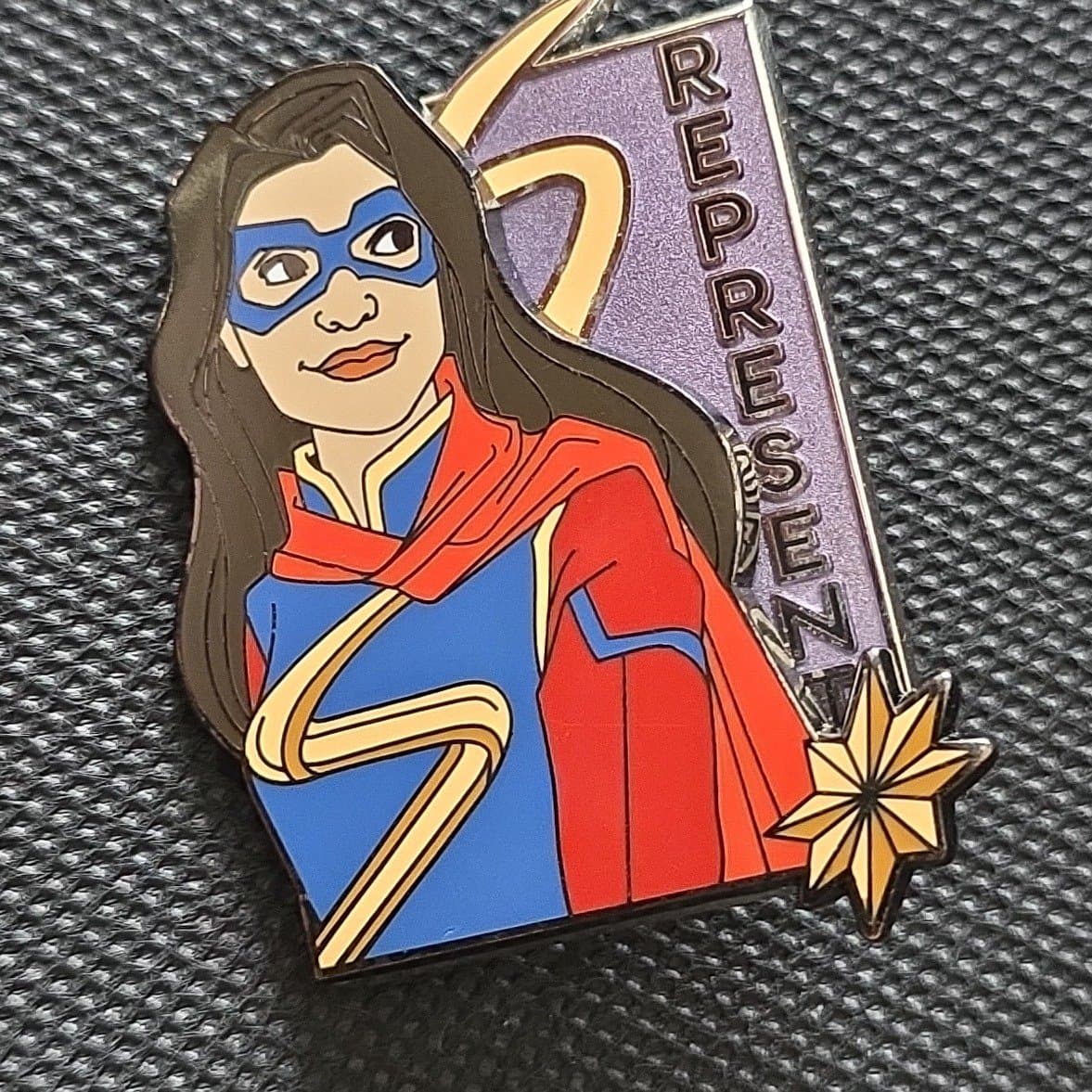 Her Universe - Ms Marvel - REPRESENT front