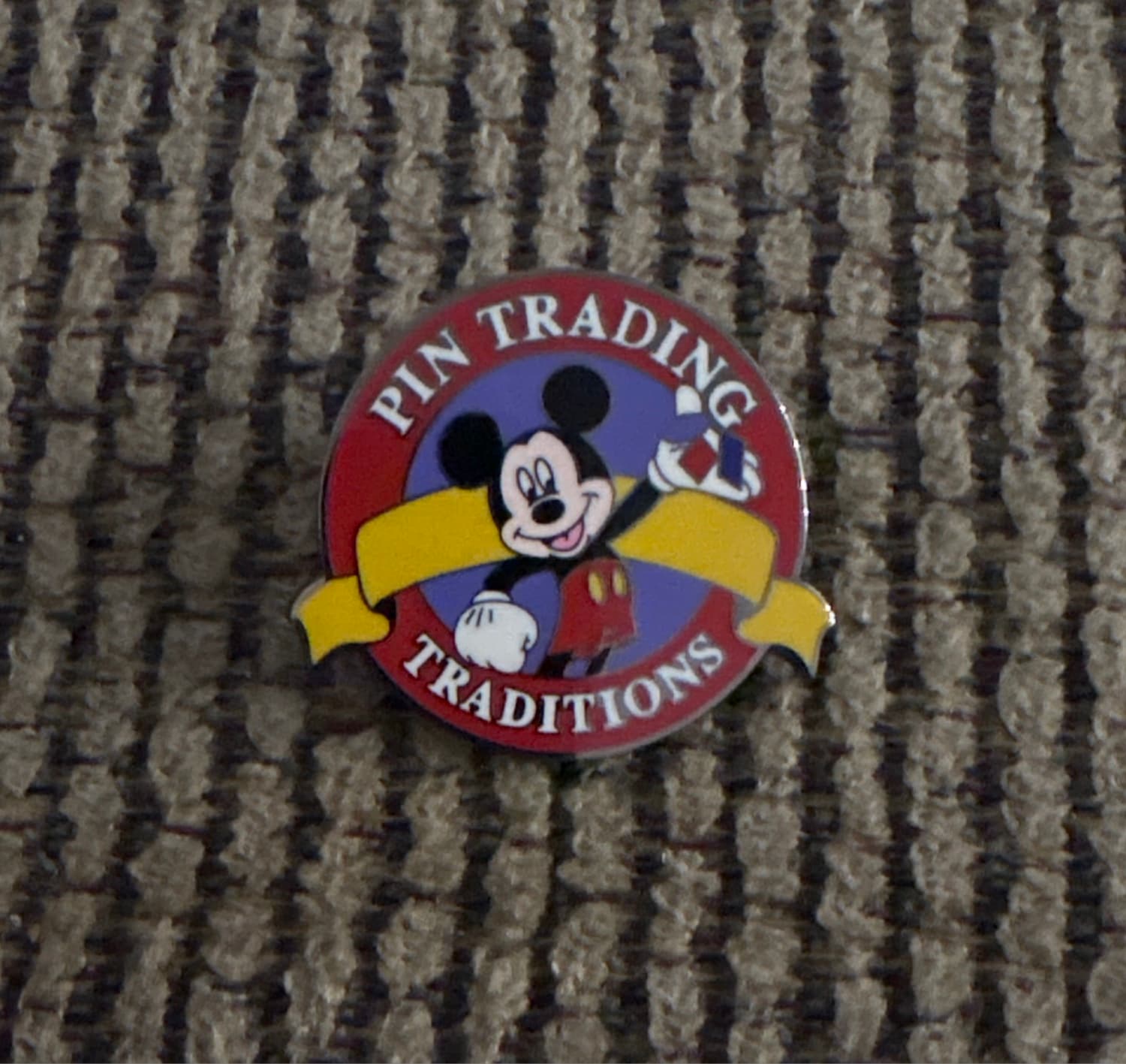 Mickey Mouse - Disney Pin Trading Traditions 2004 Cast Member Pin