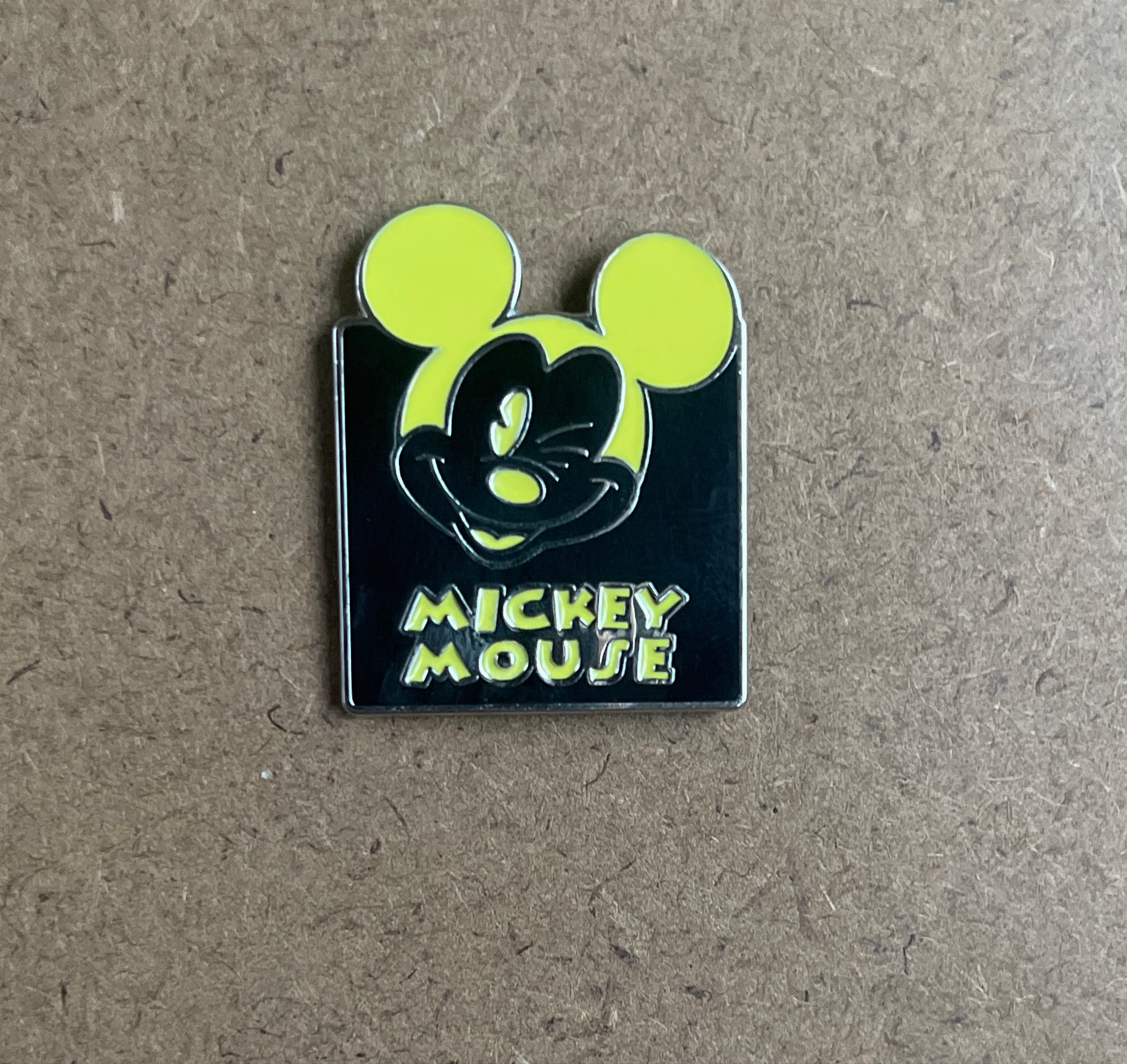 Winking (Neon Yellow) - Mickey Expressions front