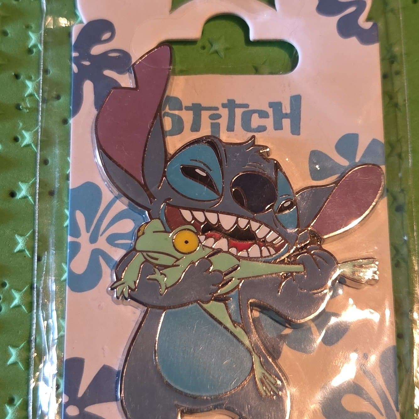 Stitch Eating Green Frog Leg front