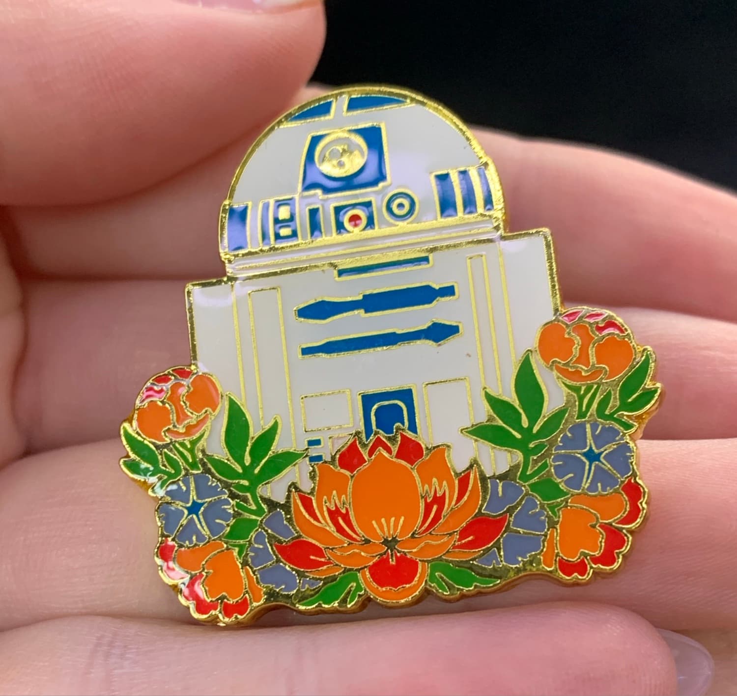 Loungefly Star Wars R2-D2 Floral Enamel Pin