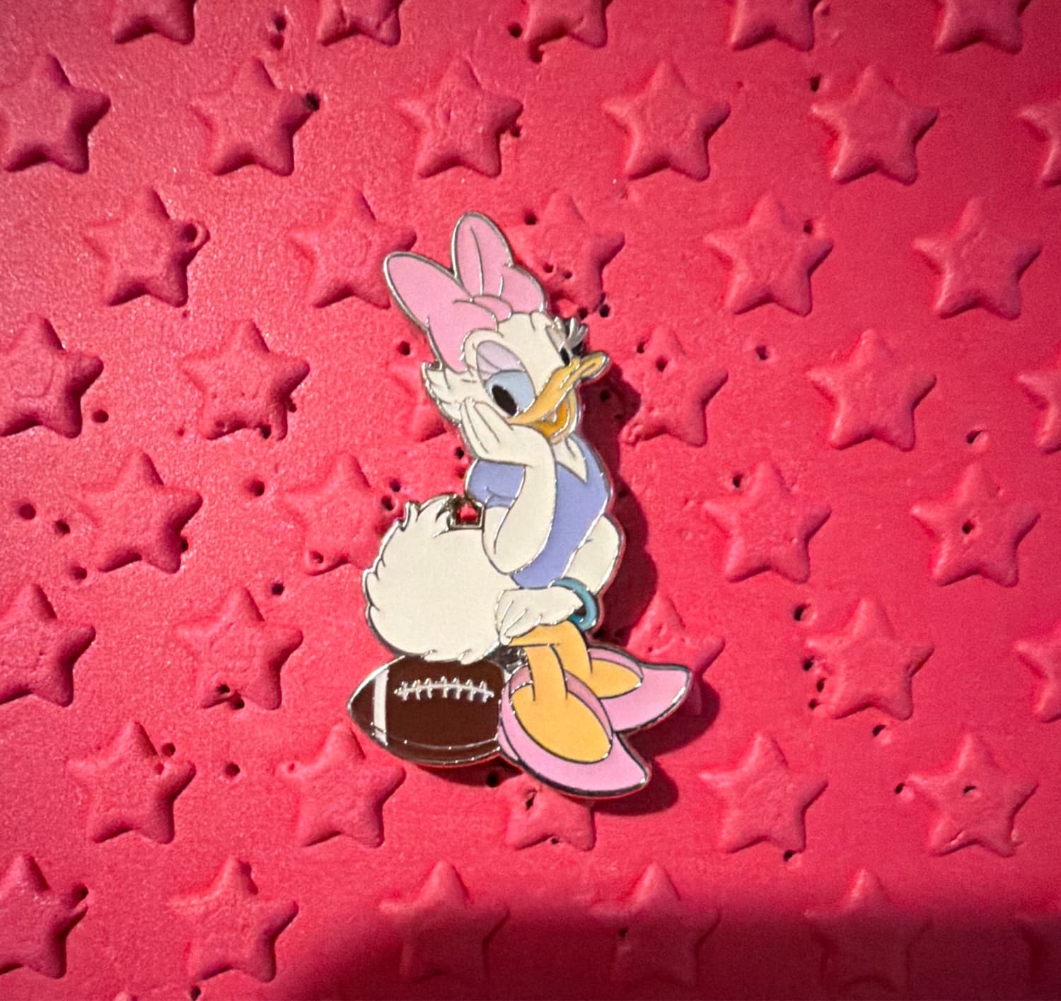 Daisy Duck - Mickey and Friends Football Blind Box Pin front