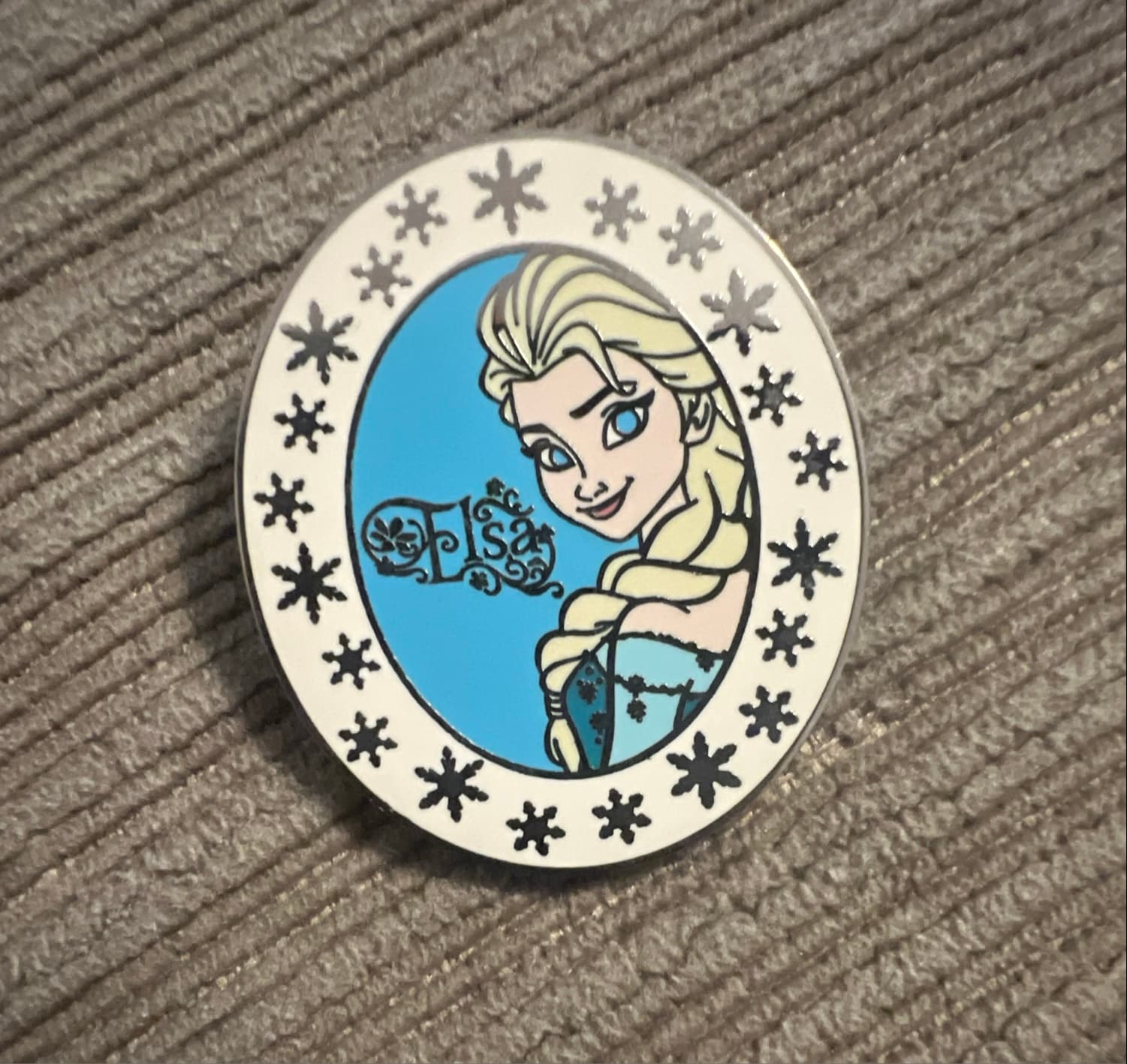 Elsa Snowflakes Oval Pin