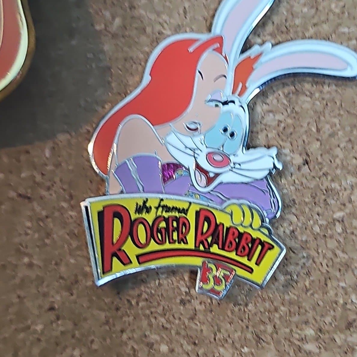 Roger and Jessica Rabbit Pin – Who Framed Roger Rabbit 35th Anniversary – Limited Release