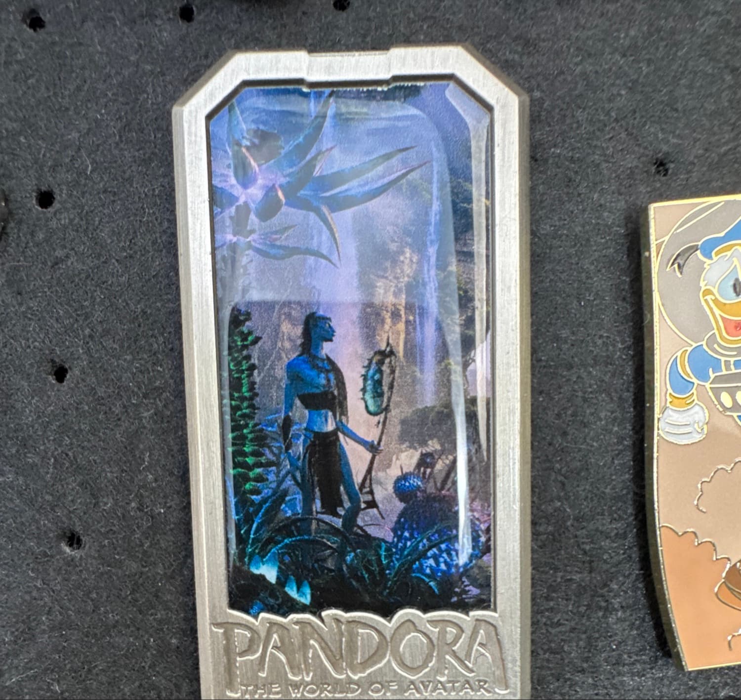 Na'vi Profile Poster Style - Pandora The World of Avatar Pin