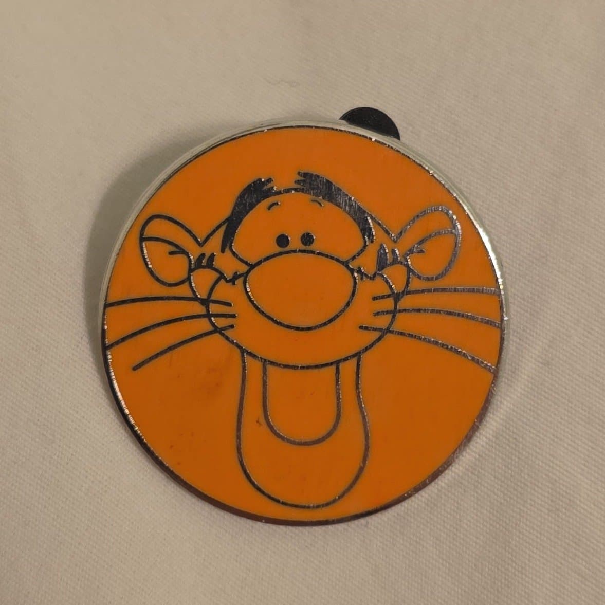 Tigger Outline in Orange Circle
