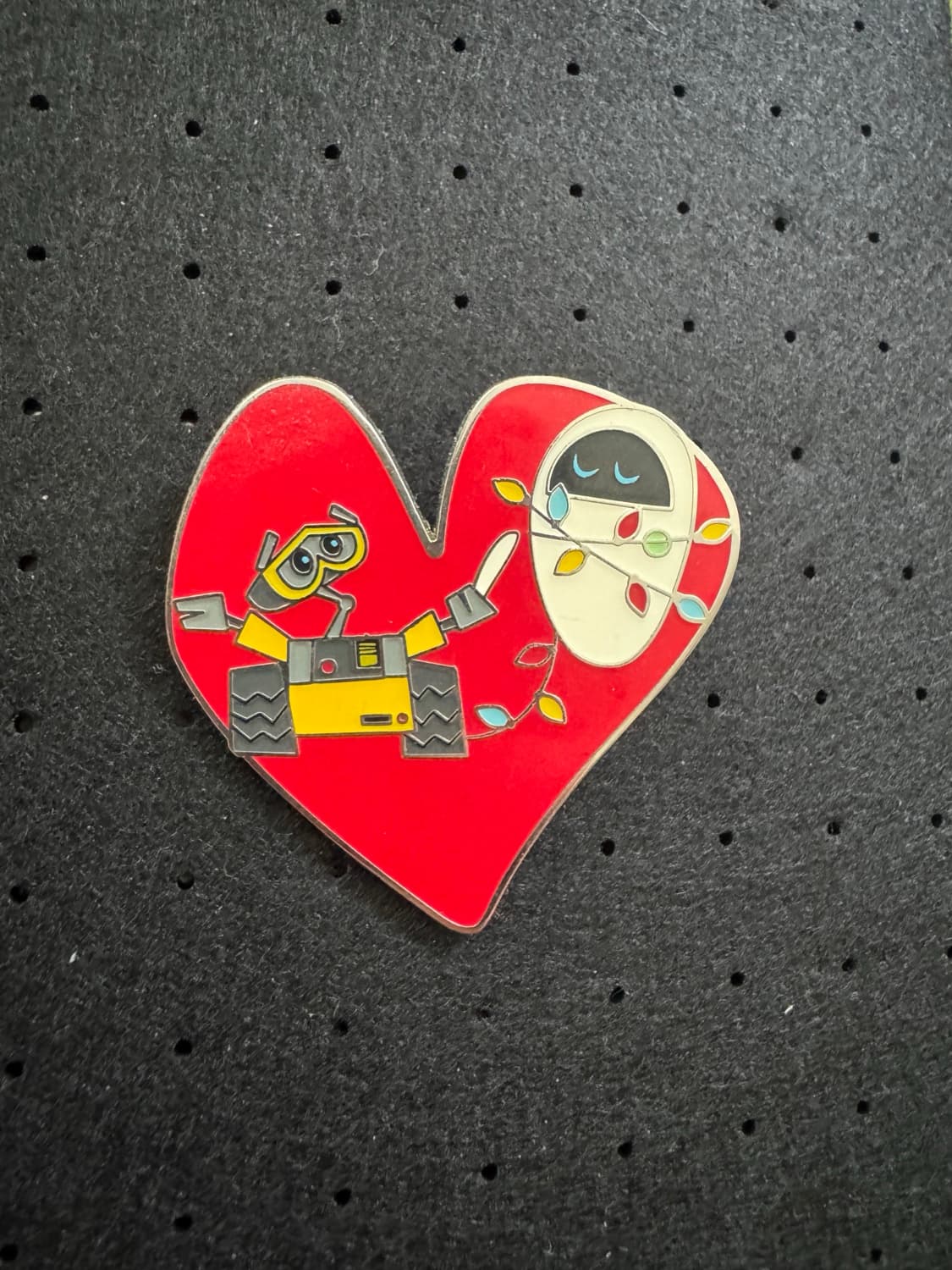 WALL-E and E.V.E. Heart Pin