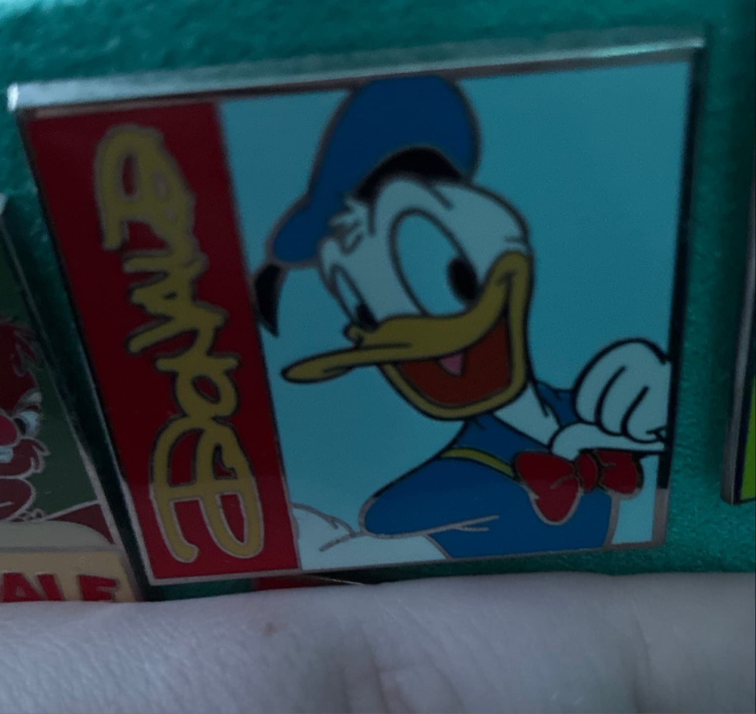 Donald Duck Name Tag Pin