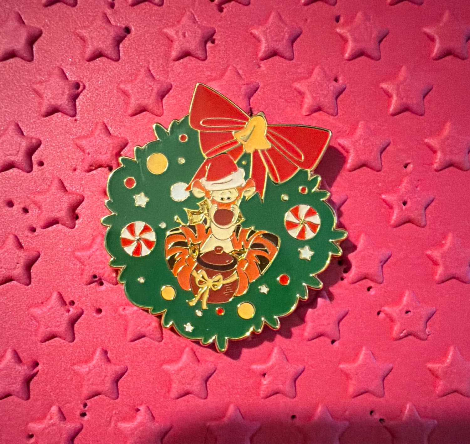 Loungefly Disney Winnie the Pooh Holiday Wreath Blind Box Pin Set - Tigger