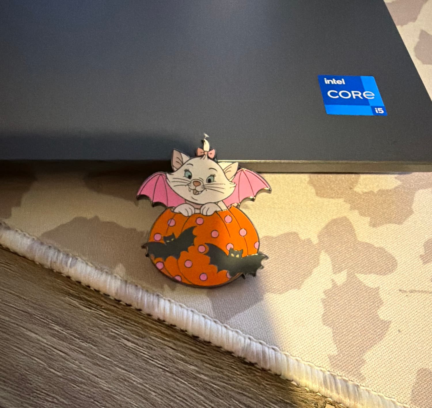 Aristocats Marie Halloween pumpkin