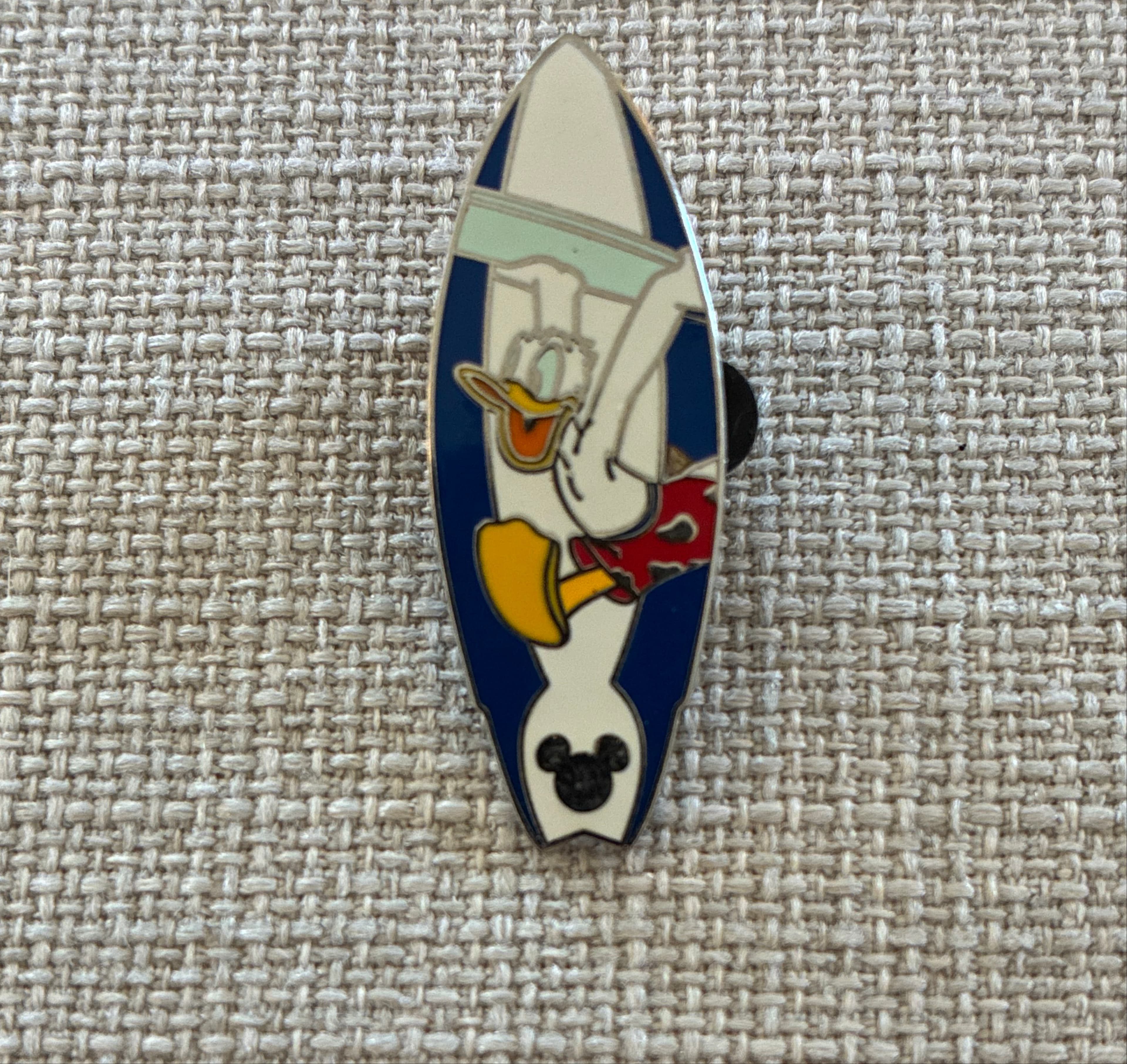 Donald Duck on Surfboard