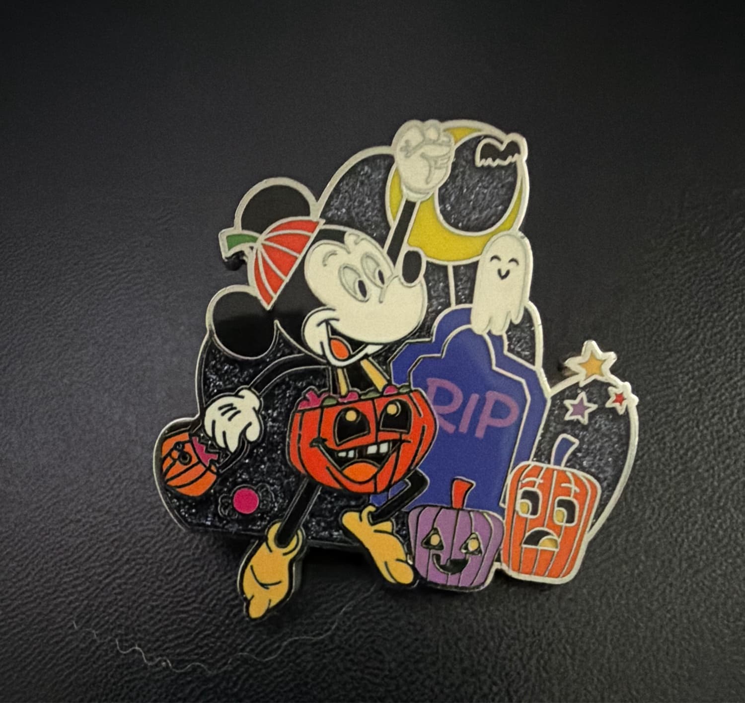 Mickey Mouse Halloween Cemetary Pin front