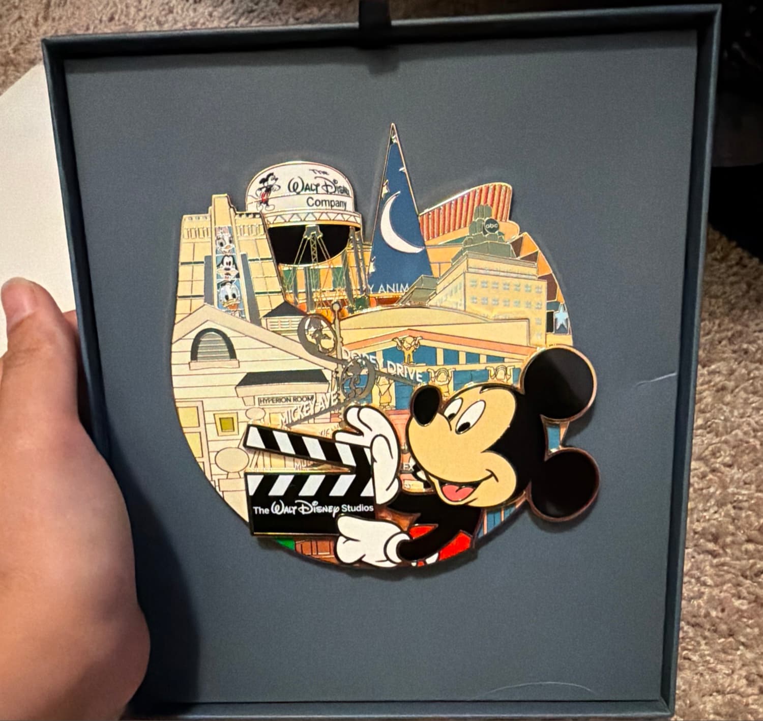 Mickey At The Studios Jumbo Pin - The Walt Disney Studios Burbank