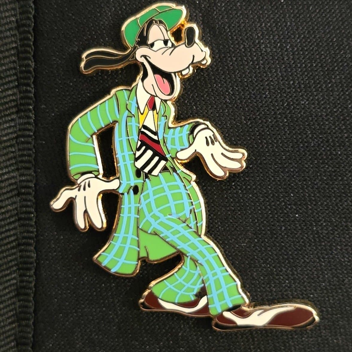 Goofy in Green Plaid Suit front