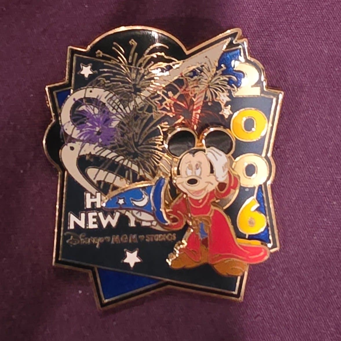 Disney Happy New Year 2006 Disney-MGM Studios Sorcerer Mickey Pin front