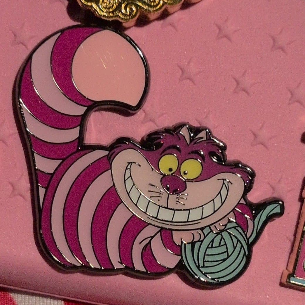 Loungefly - Cheshire Cat - Disney Cats with Yarn Balls