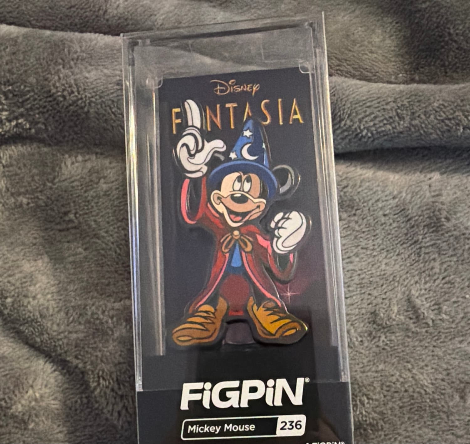 FiGPiN Disney Fantasia Sorcerer Mickey Mouse #236 front