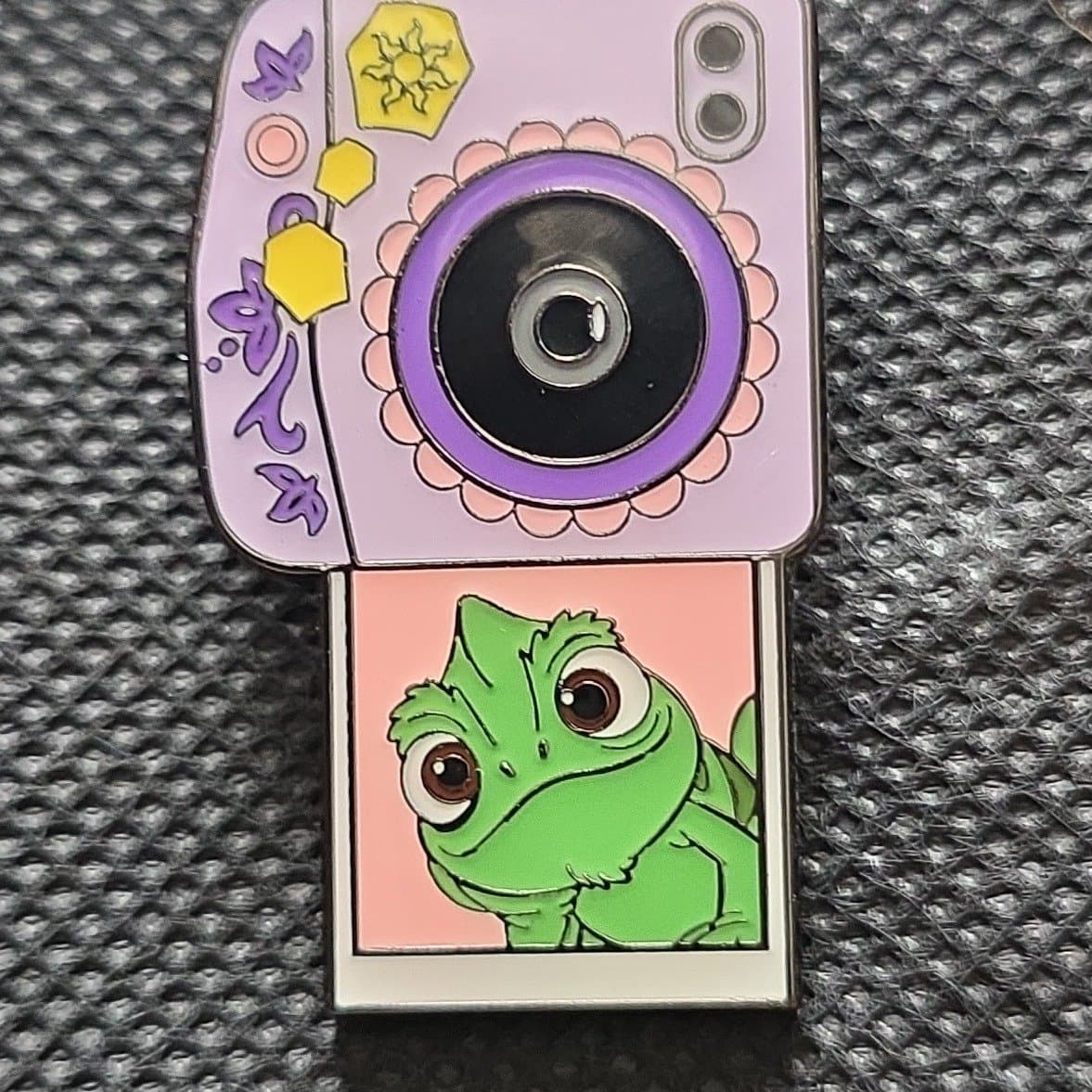 Loungefly Disney Princess Instant Photo Blind Box Enamel Pin - Rapunzel (Pascal)