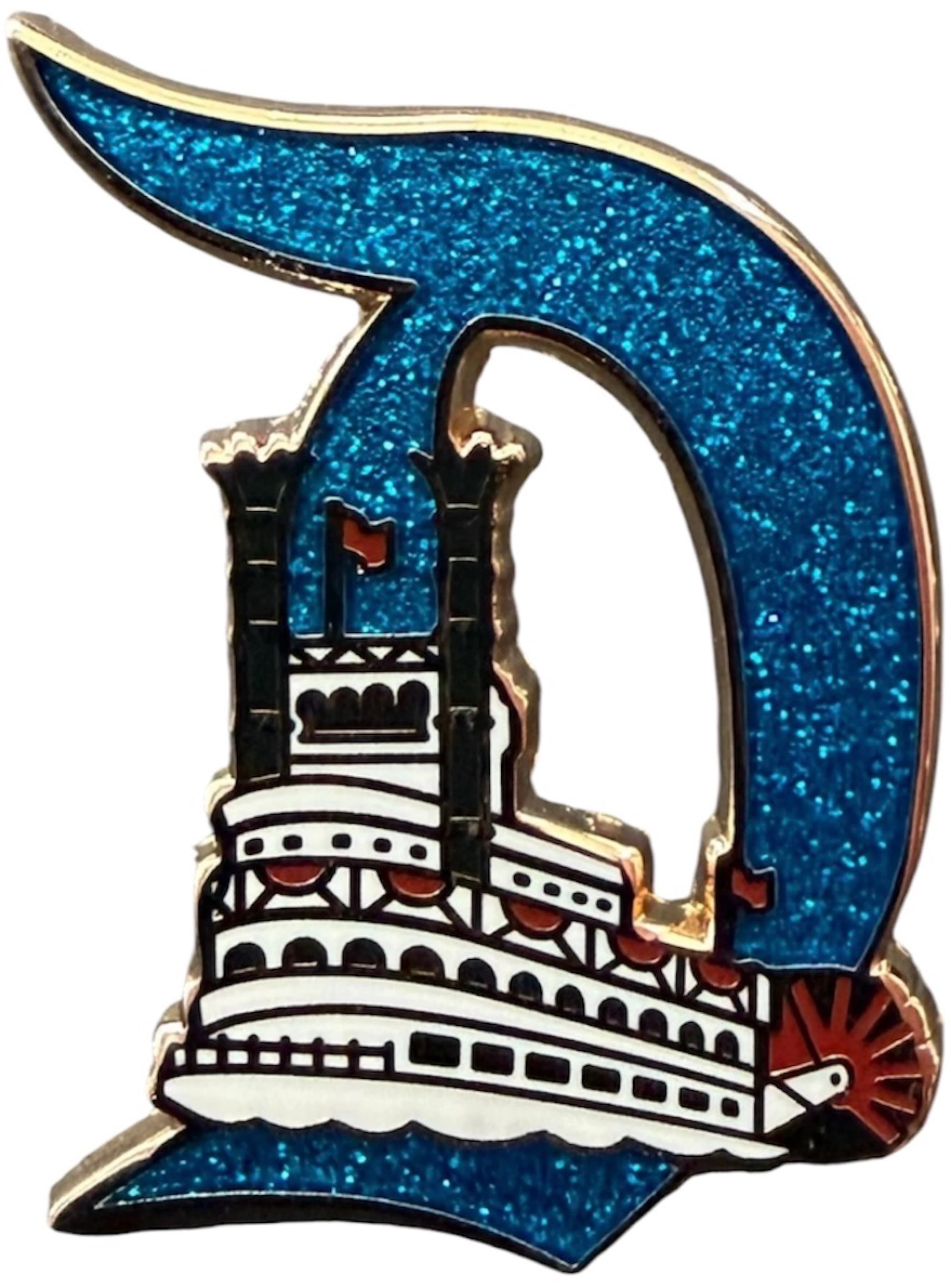 Mark Twain Riverboat Disneyland D - Gold front