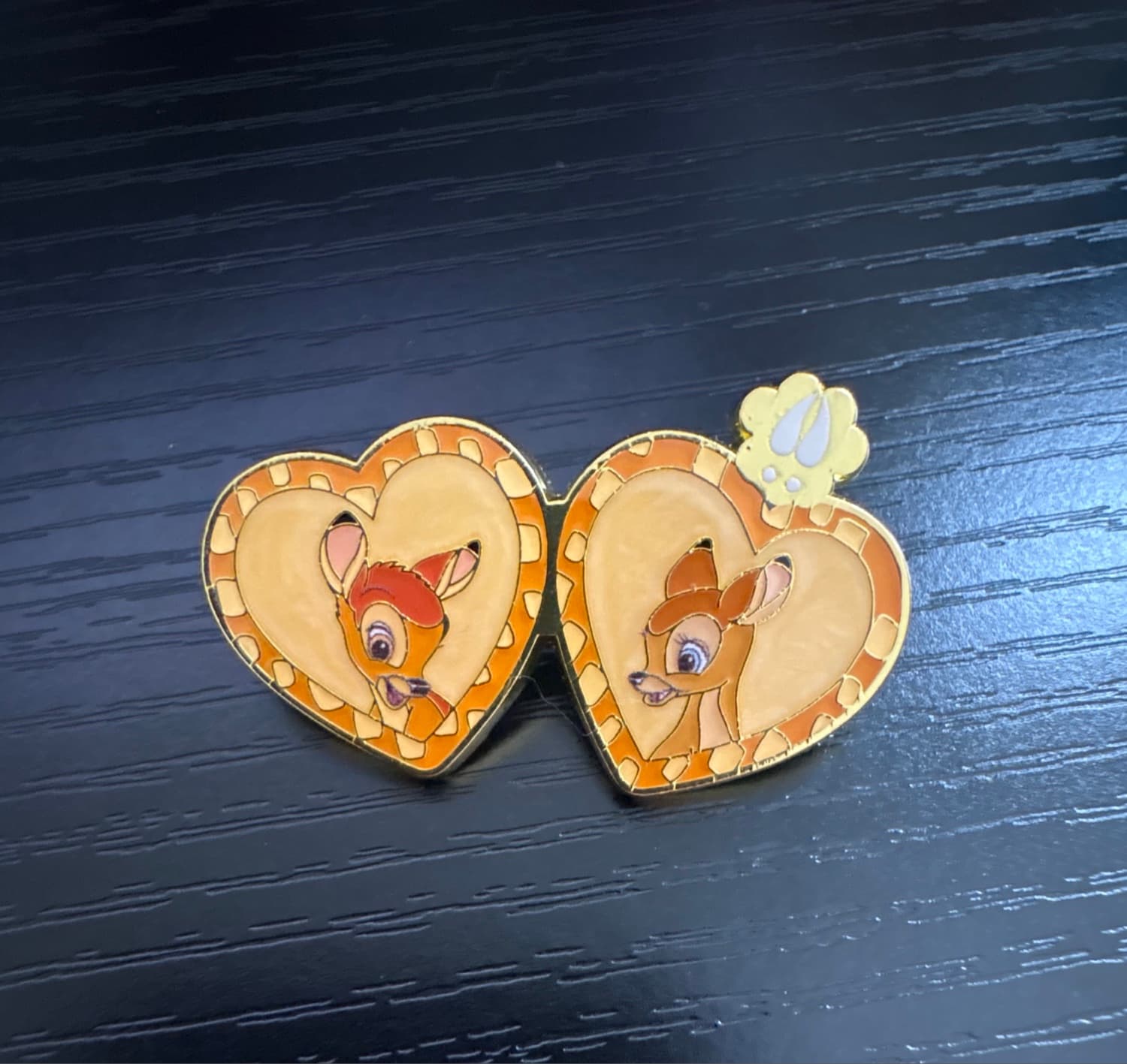 Bambi & Faline Heart Couple Pin Set