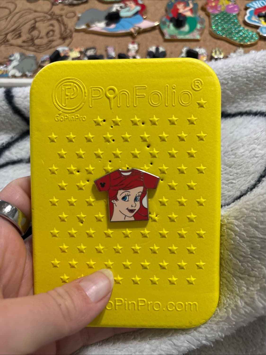 2011 Ariel T-Shirt Hidden Mickey Pin